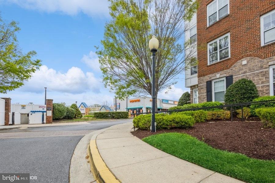 FITZ AT ROCKVILLE TOWN C - Residential