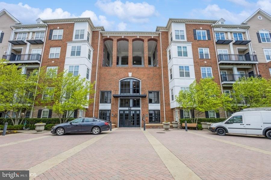 FITZ AT ROCKVILLE TOWN C - Residential