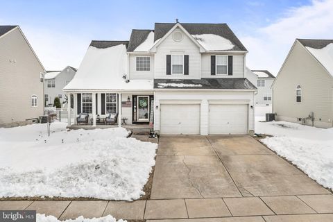 Photo of 125 Laurel Trl, WOOLWICH TWP, NJ 08085 (MLS # NJGL2069856)