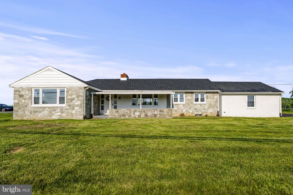 Photo of 725 Marticville Road, PEQUEA, PA 17565 (MLS # PALA2086338)
