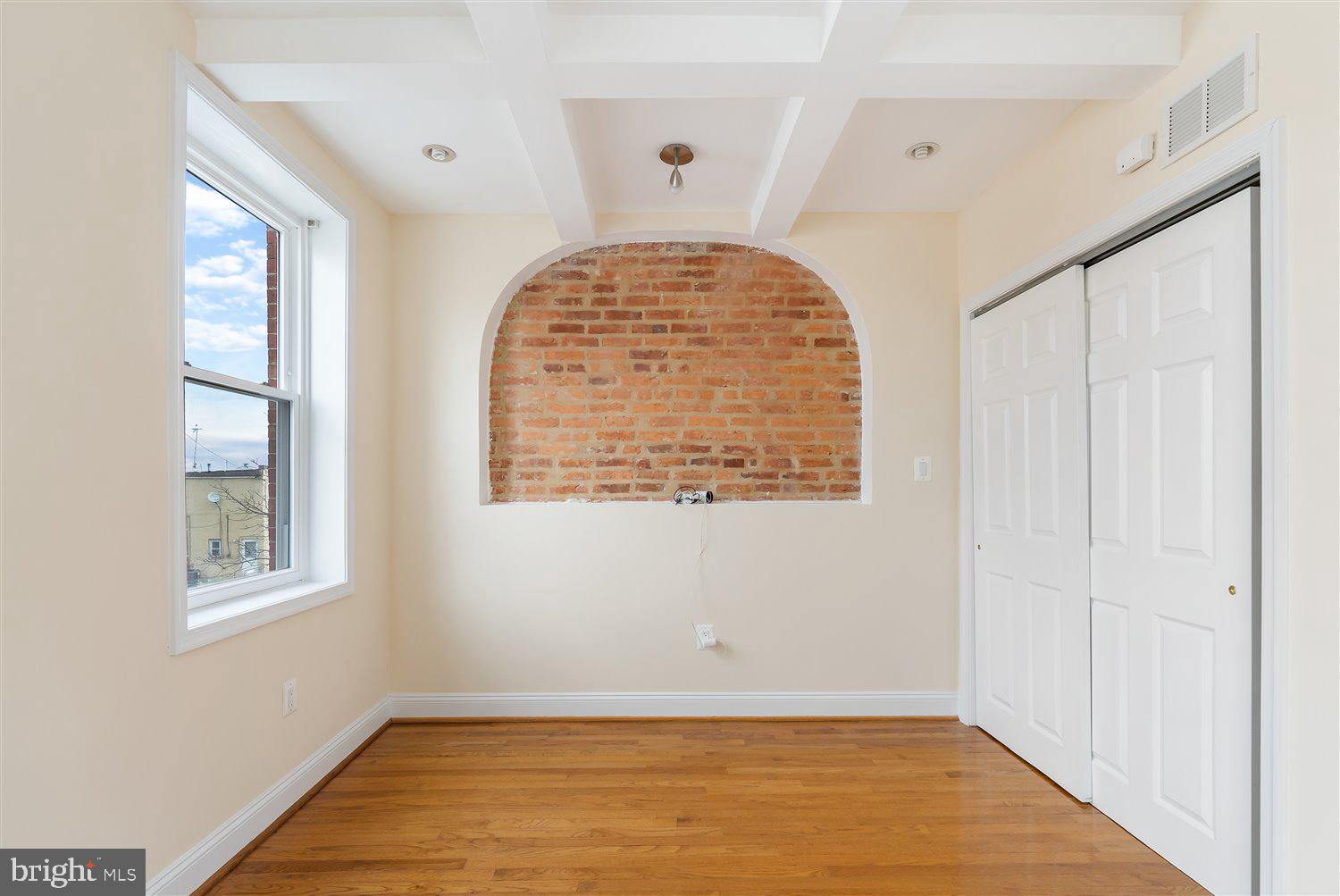 BUTCHER'S HILL - Residential