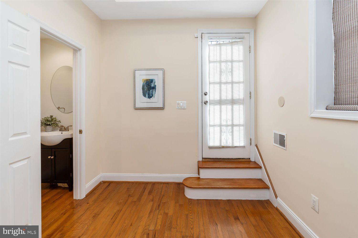 BUTCHER'S HILL - Residential