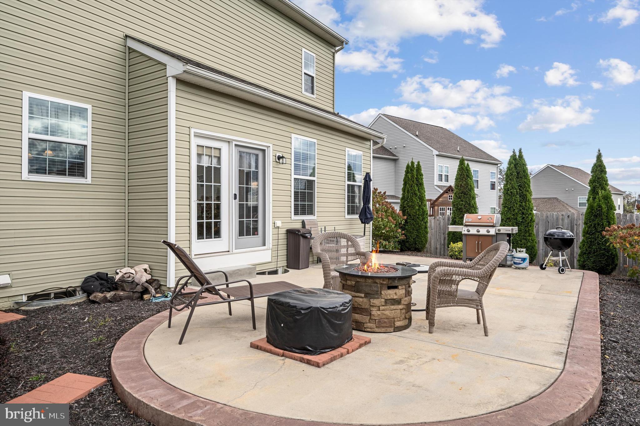 STONEBROOK VILLAGE - Residential