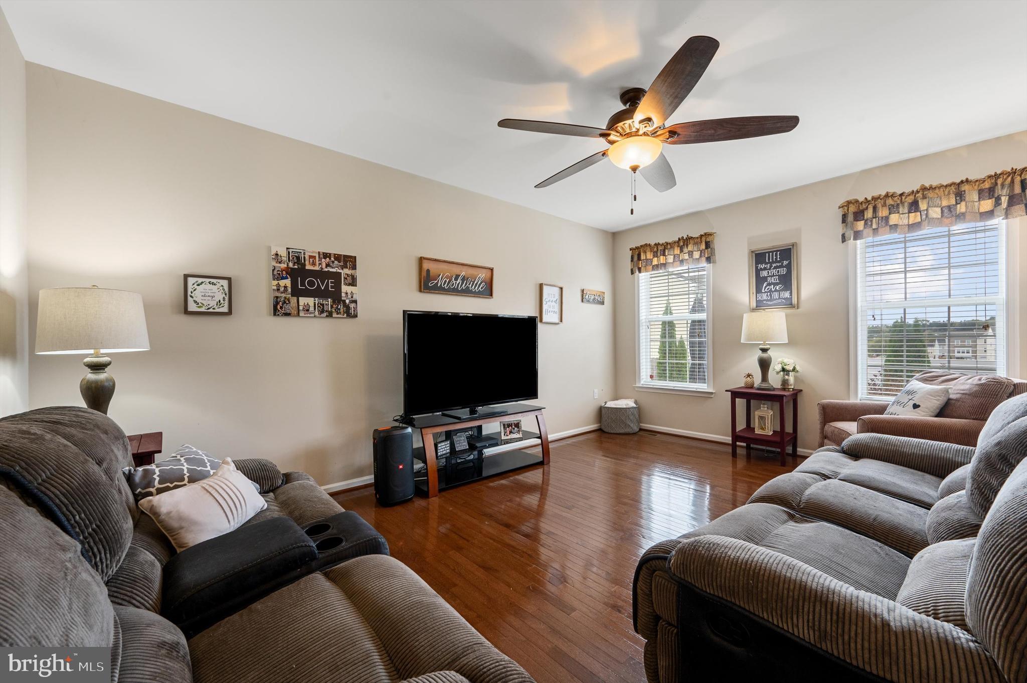 STONEBROOK VILLAGE - Residential