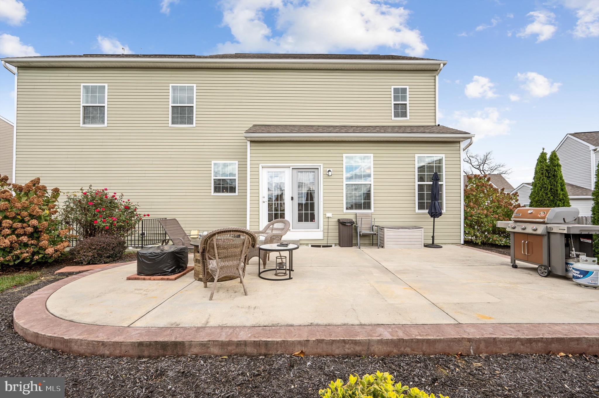 STONEBROOK VILLAGE - Residential