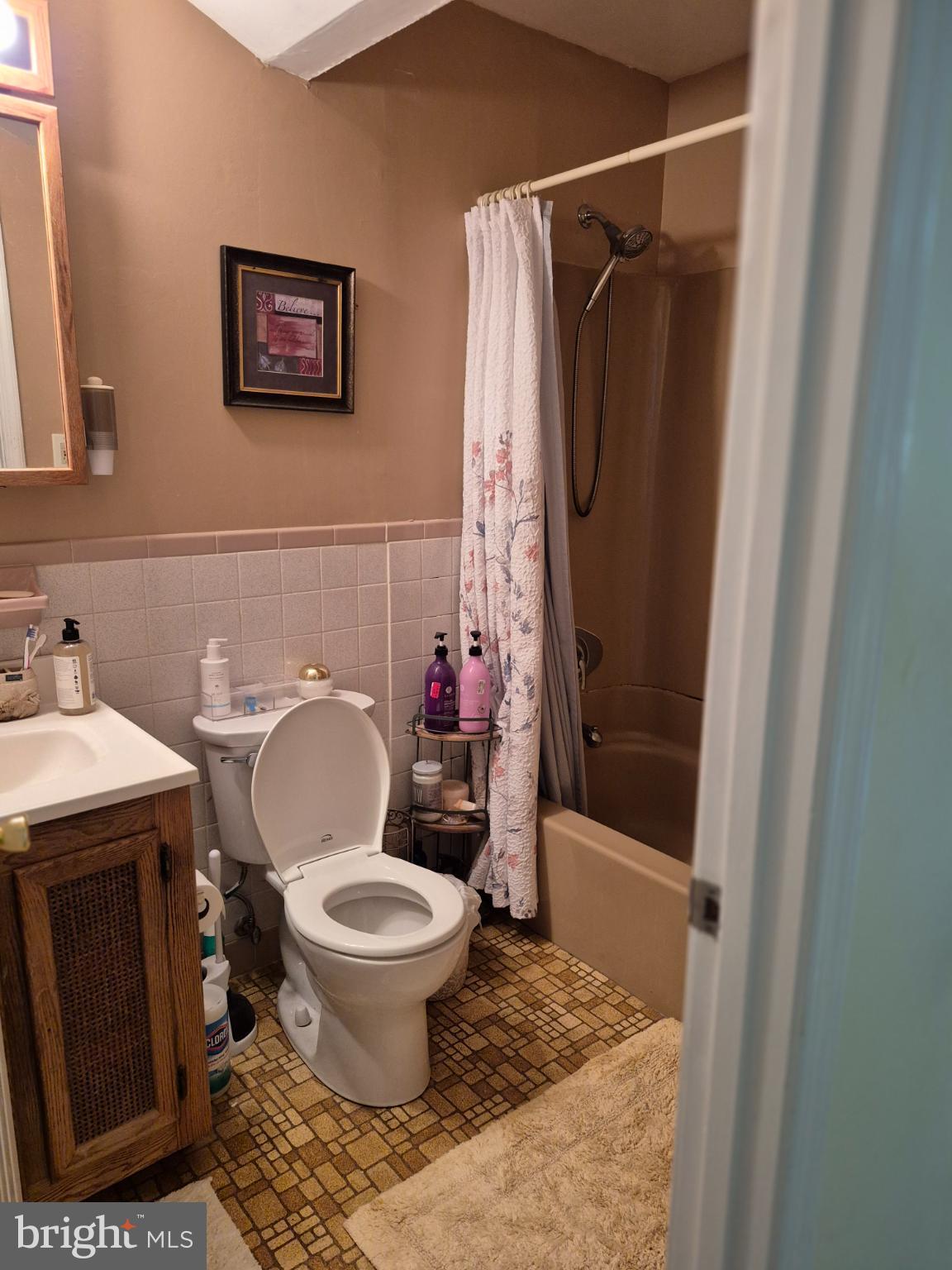 CALVERTON - Residential