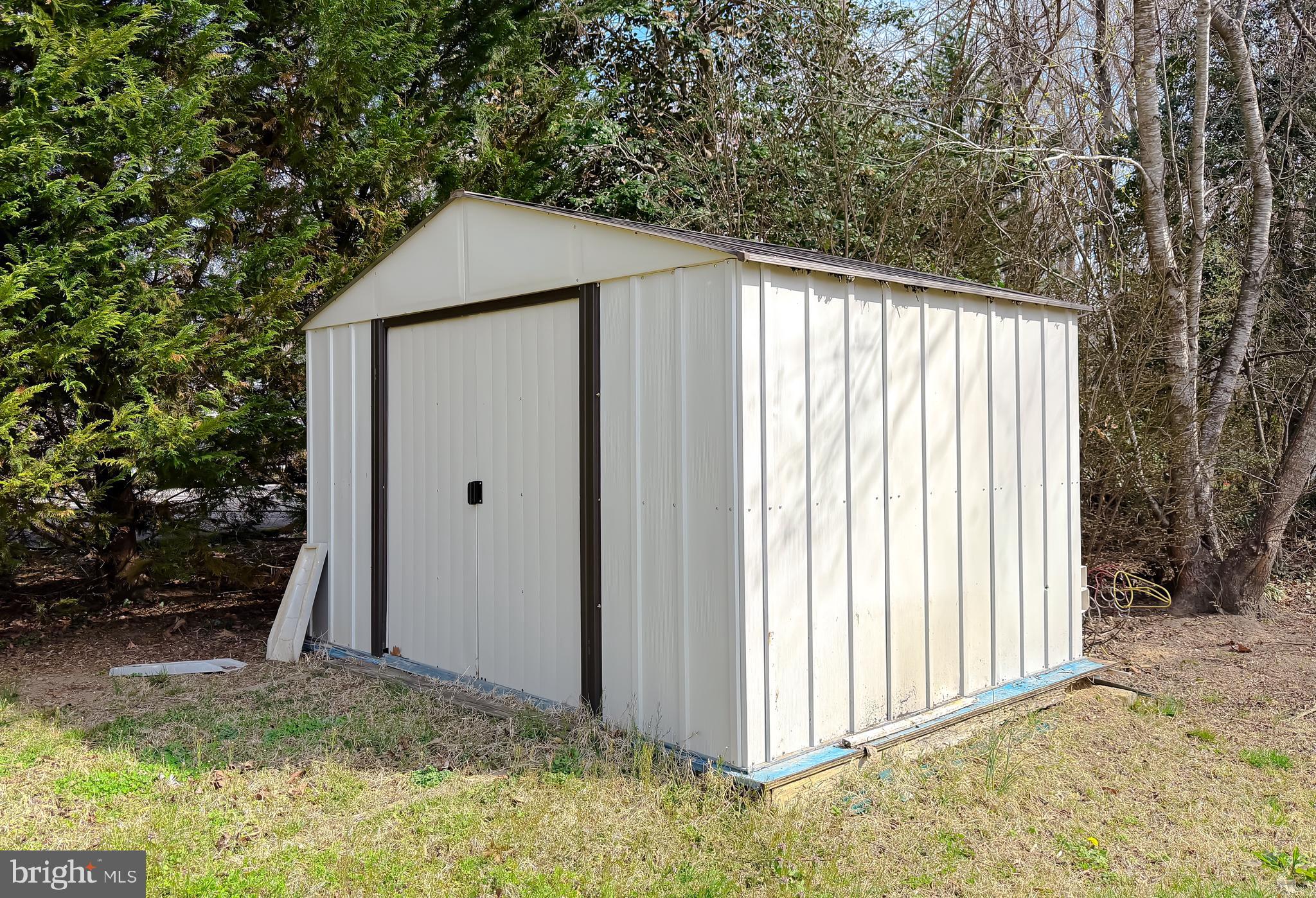 ROLL ACRES - Residential