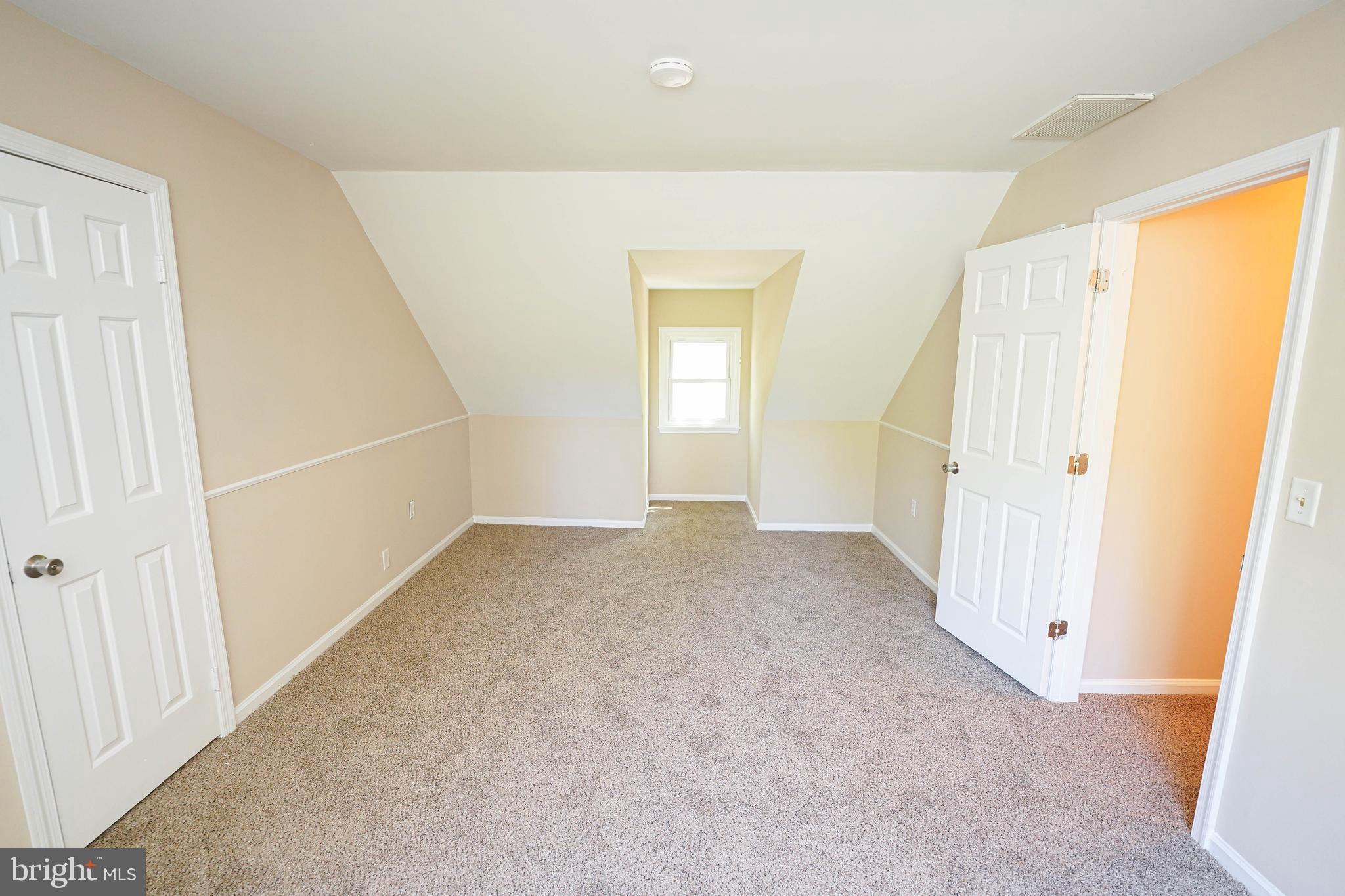 RIVER ISLE ESTATES - Residential Lease