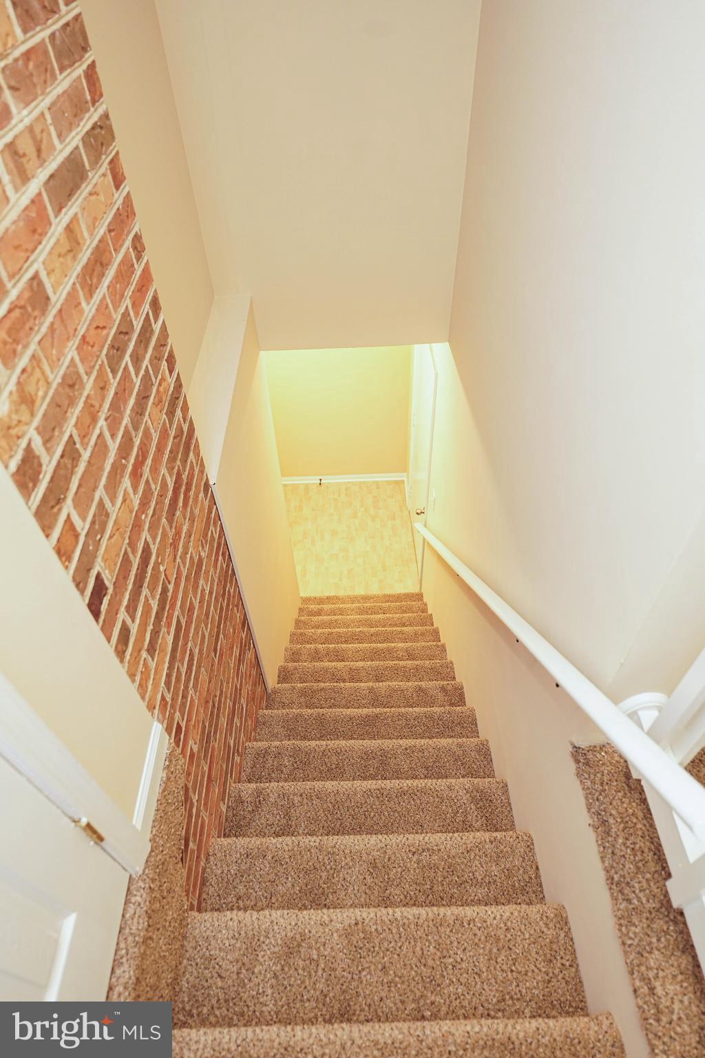 RIVER ISLE ESTATES - Residential Lease