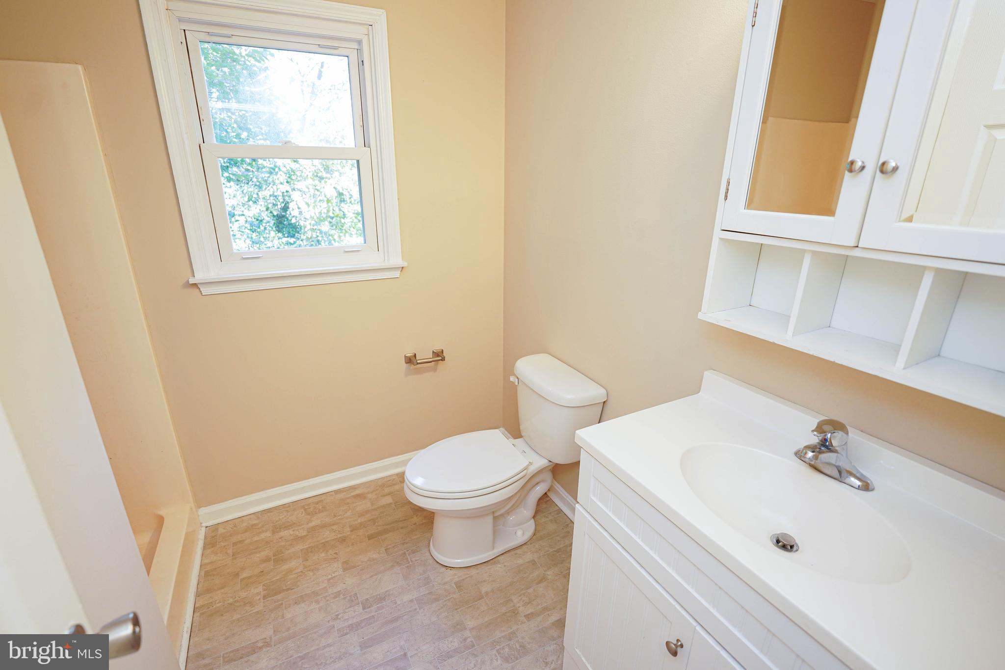 RIVER ISLE ESTATES - Residential Lease