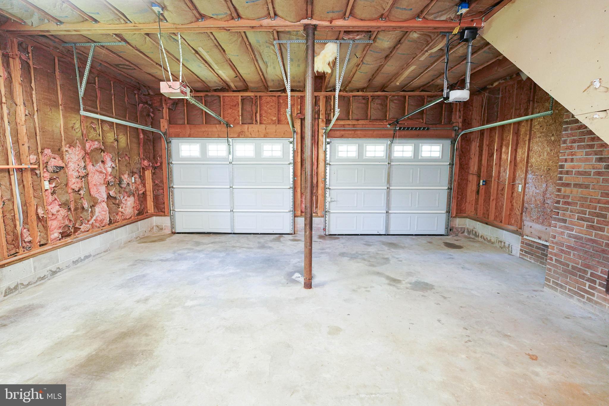 RIVER ISLE ESTATES - Residential Lease