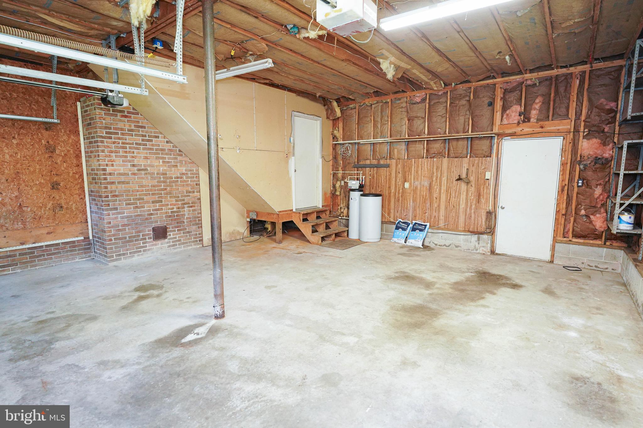 RIVER ISLE ESTATES - Residential Lease