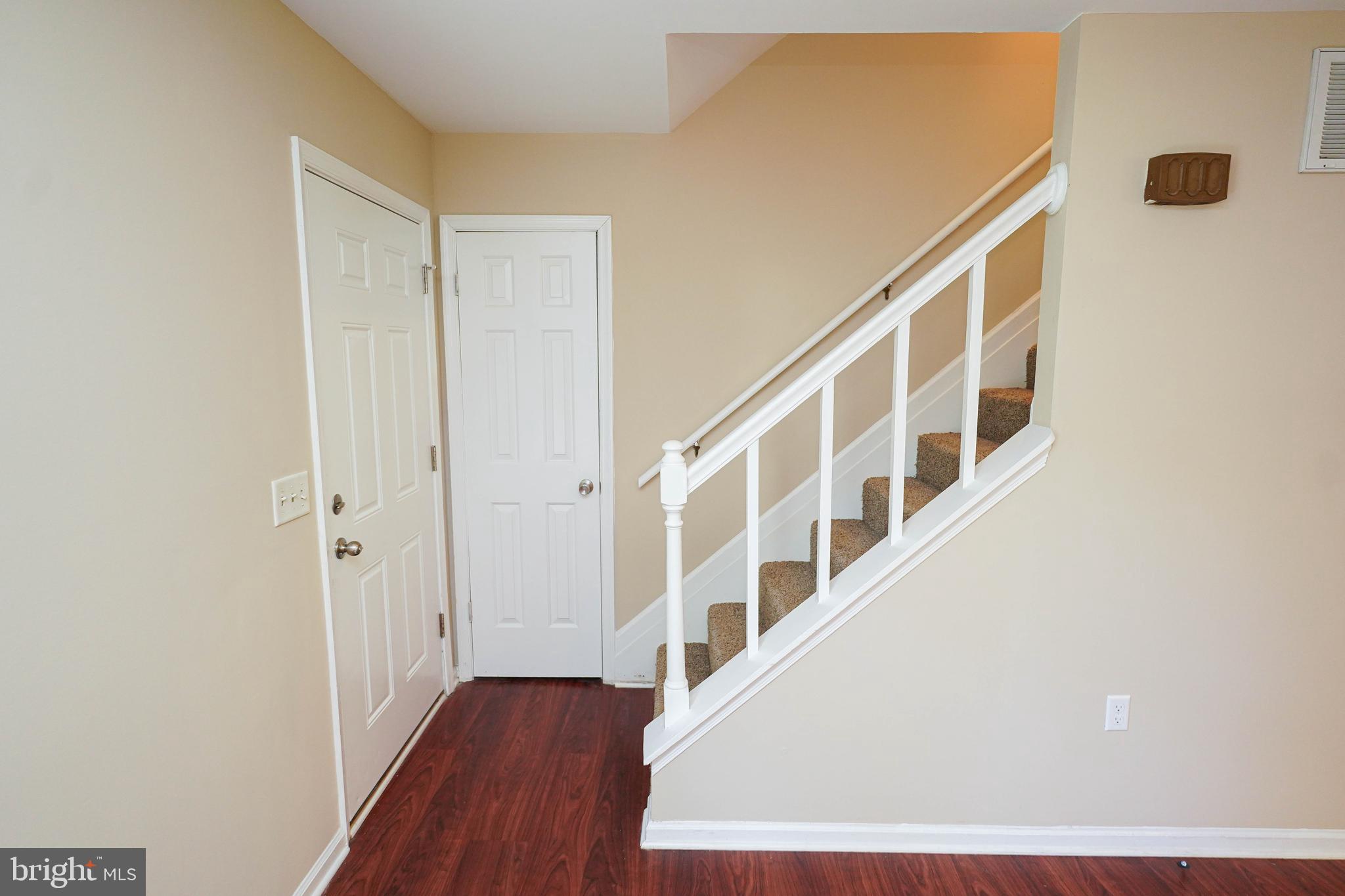 RIVER ISLE ESTATES - Residential Lease