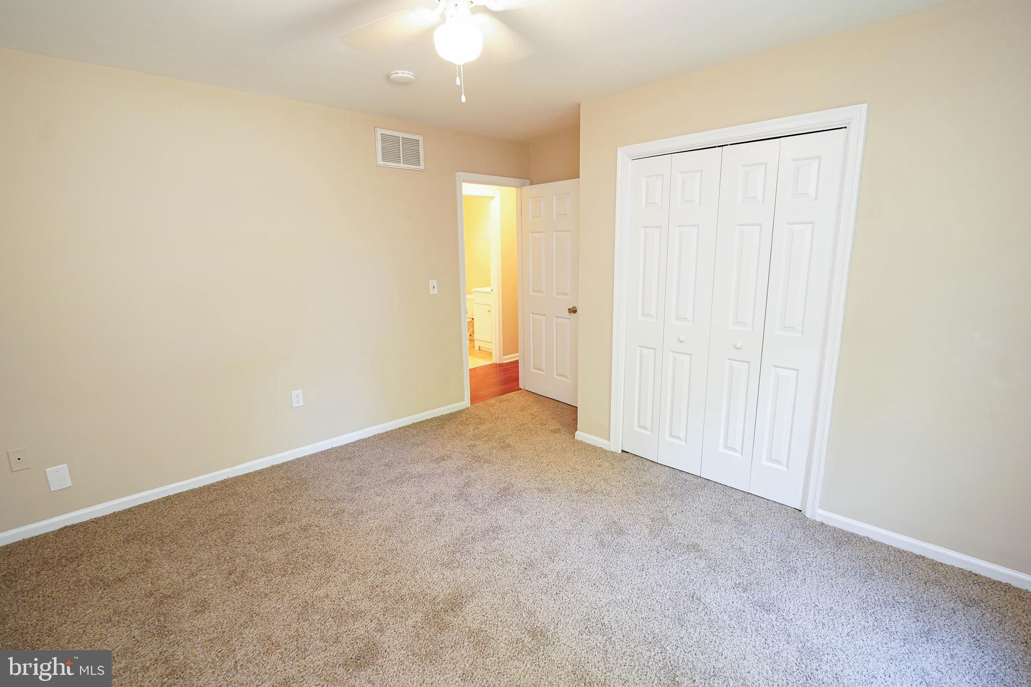 RIVER ISLE ESTATES - Residential Lease