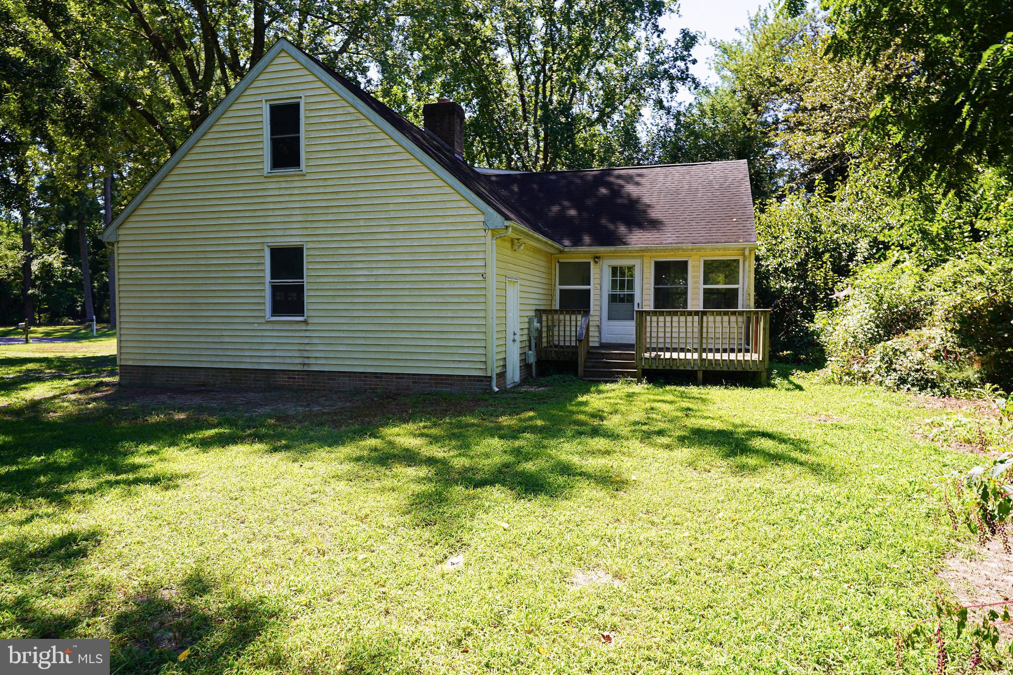 RIVER ISLE ESTATES - Residential Lease