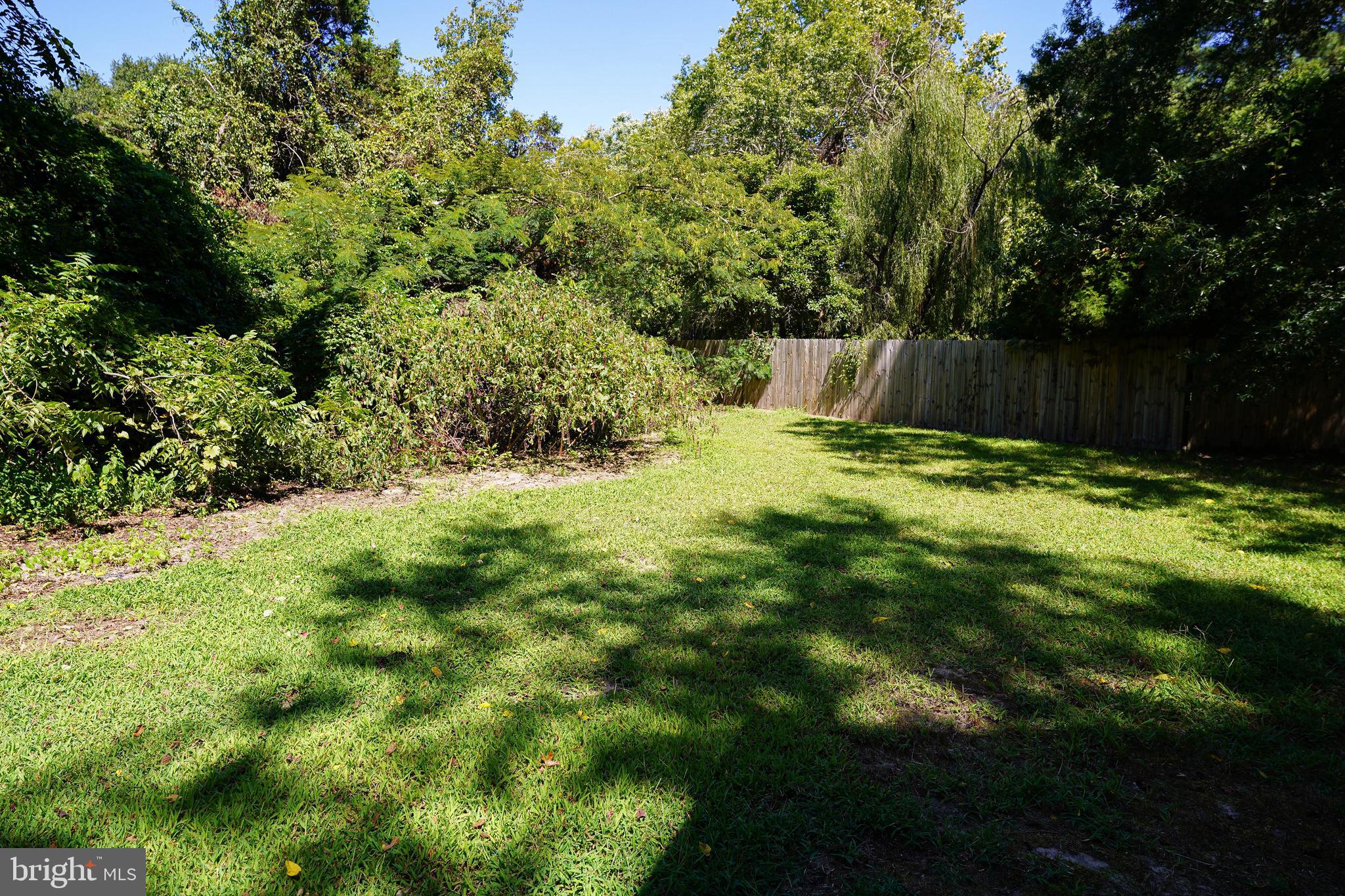 RIVER ISLE ESTATES - Residential Lease