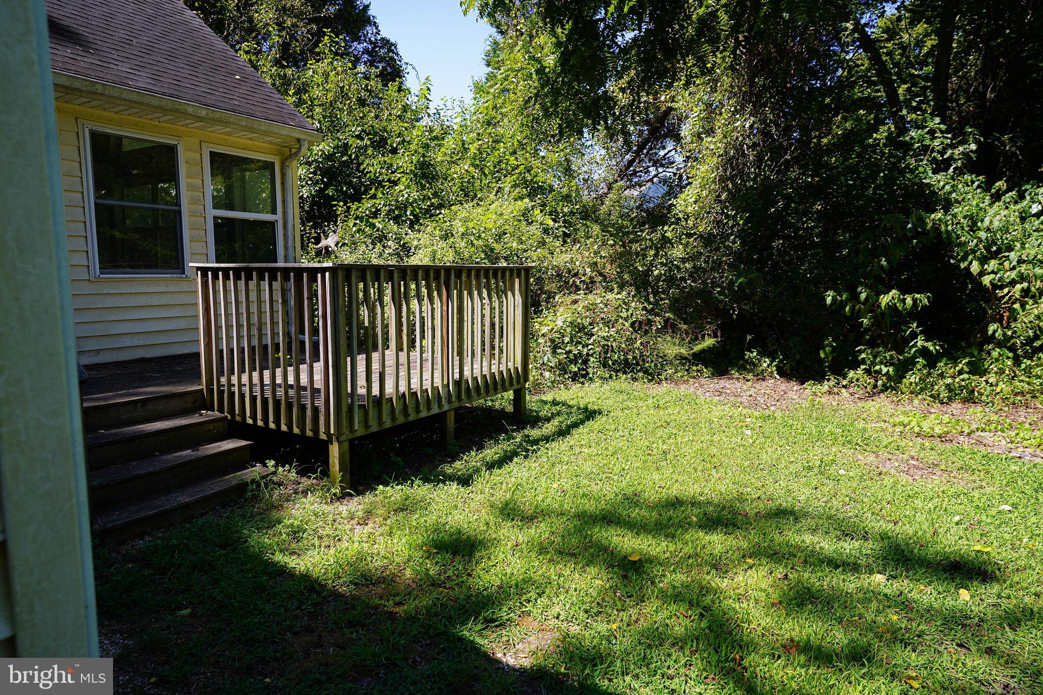 RIVER ISLE ESTATES - Residential Lease