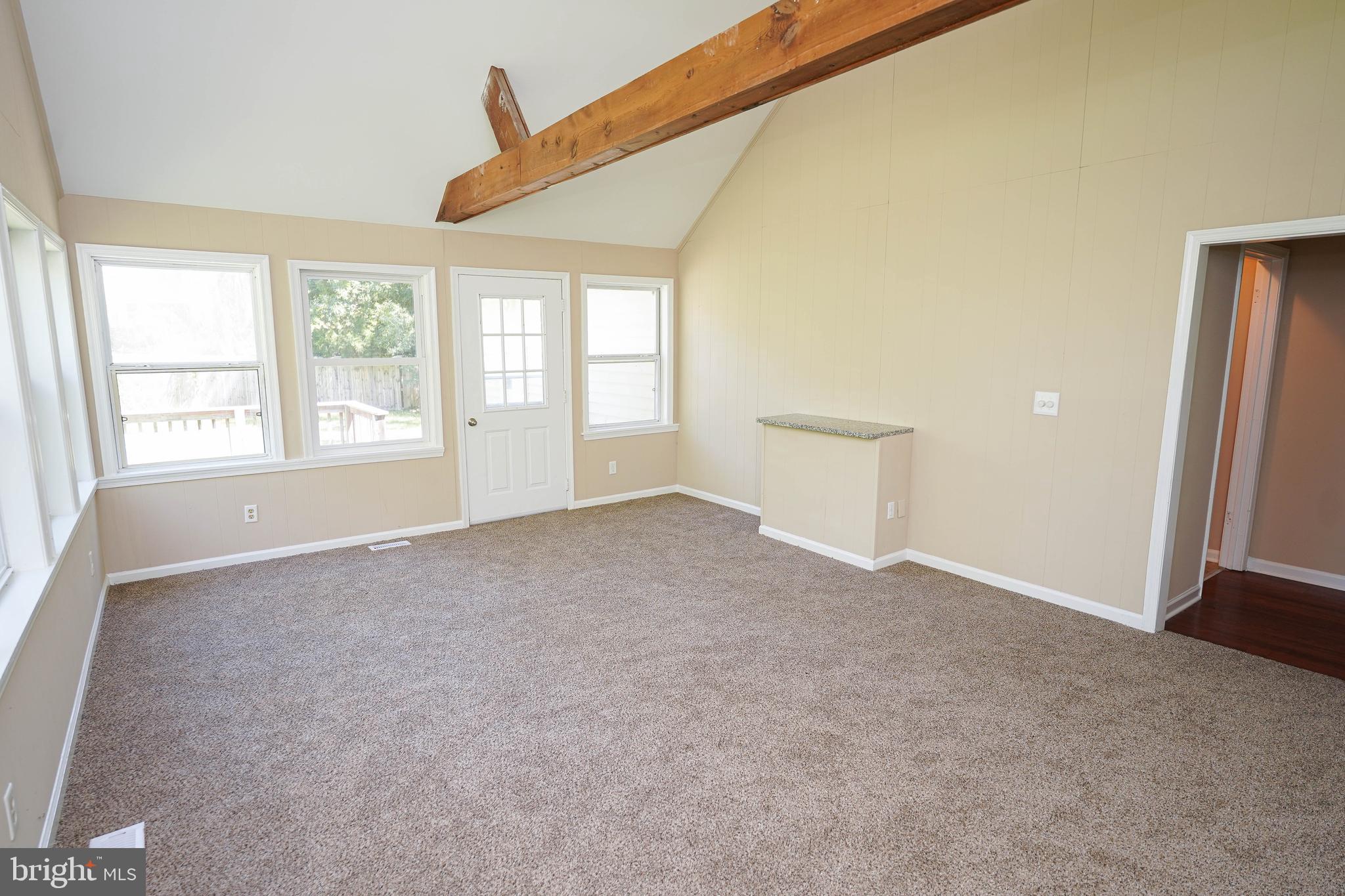 RIVER ISLE ESTATES - Residential Lease