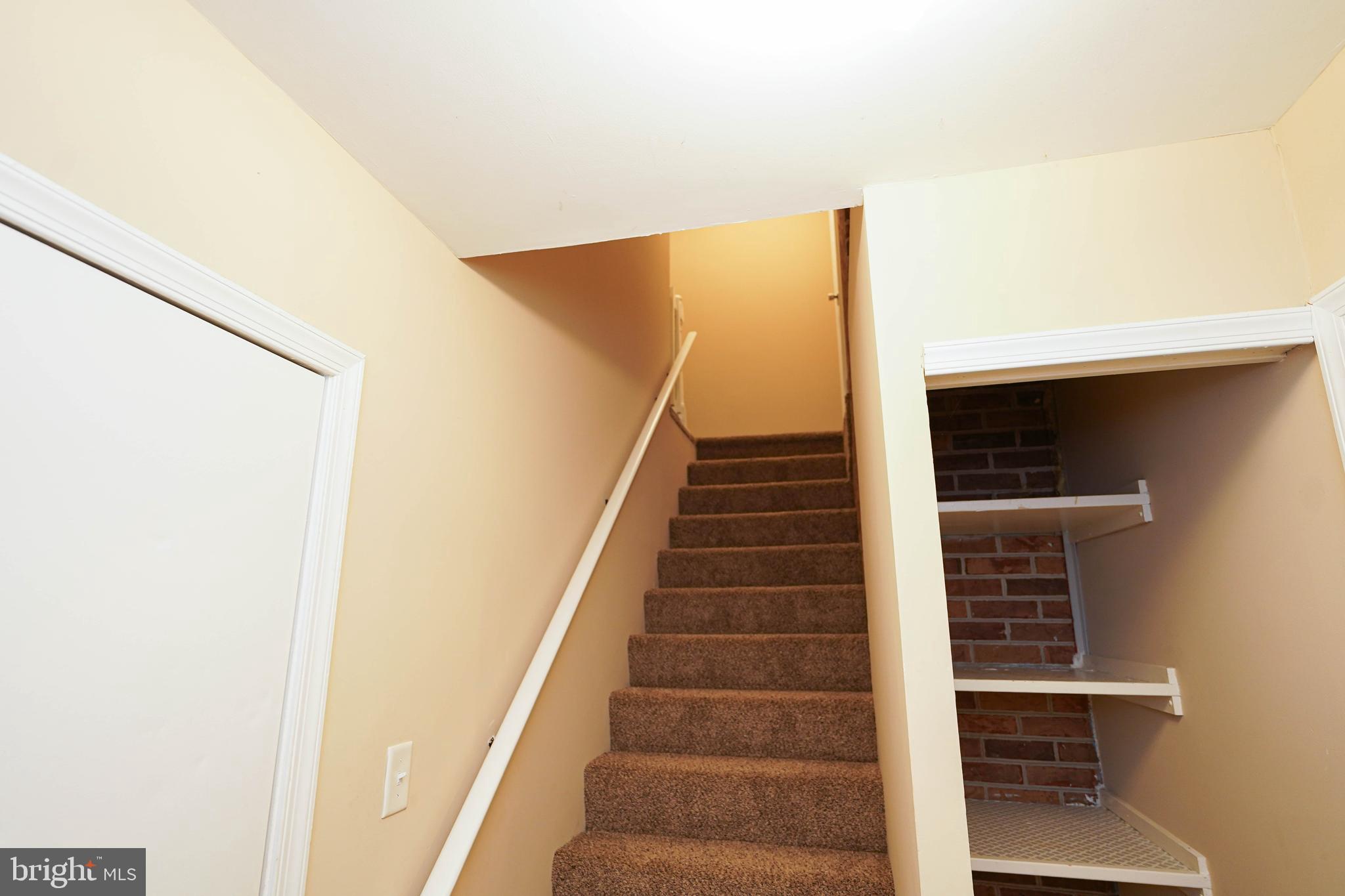 RIVER ISLE ESTATES - Residential Lease