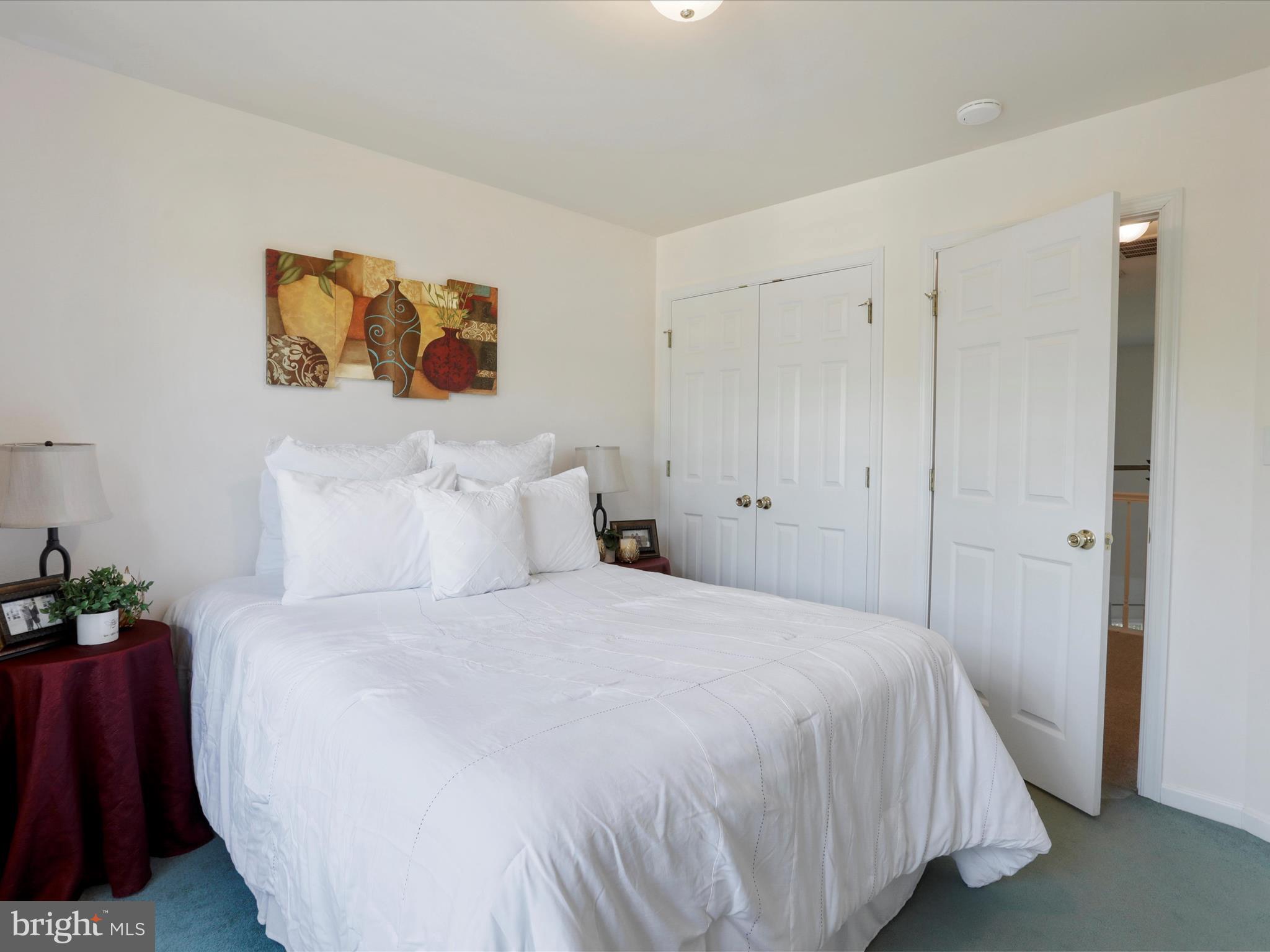 APPLE KNOLLS ESTATES - Residential