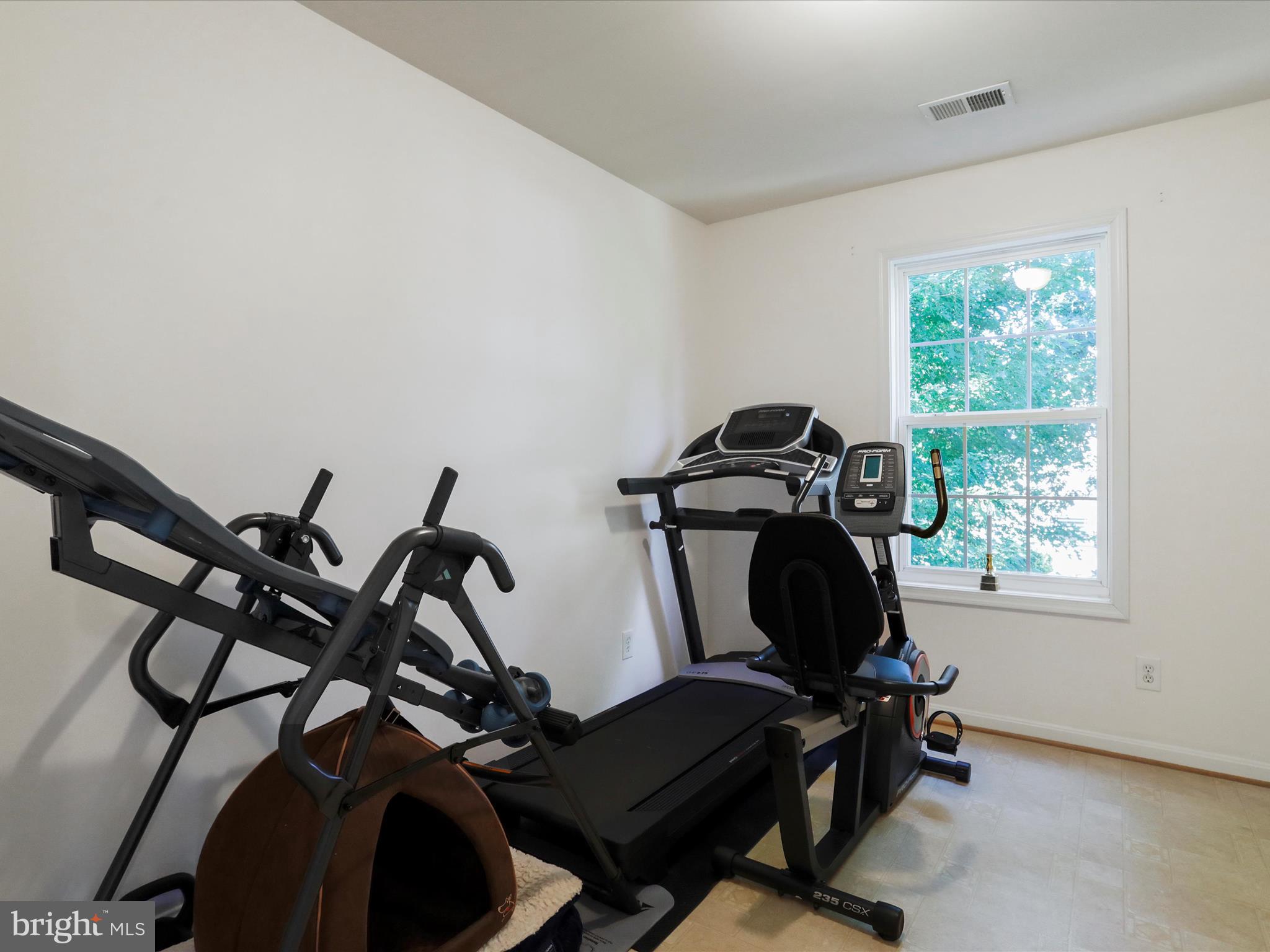 APPLE KNOLLS ESTATES - Residential