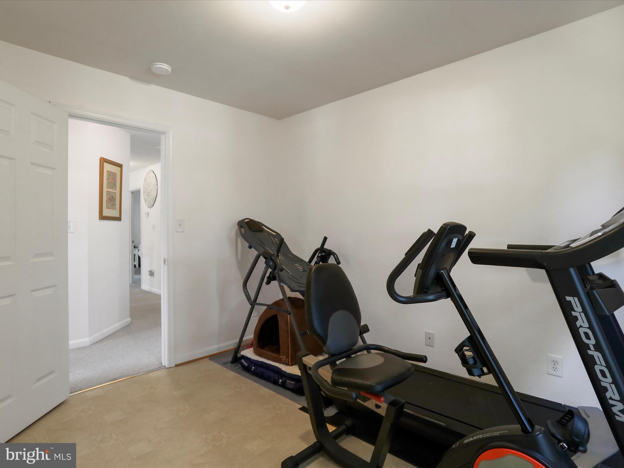 APPLE KNOLLS ESTATES - Residential