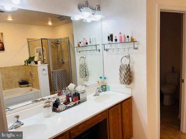 APPLE KNOLLS ESTATES - Residential