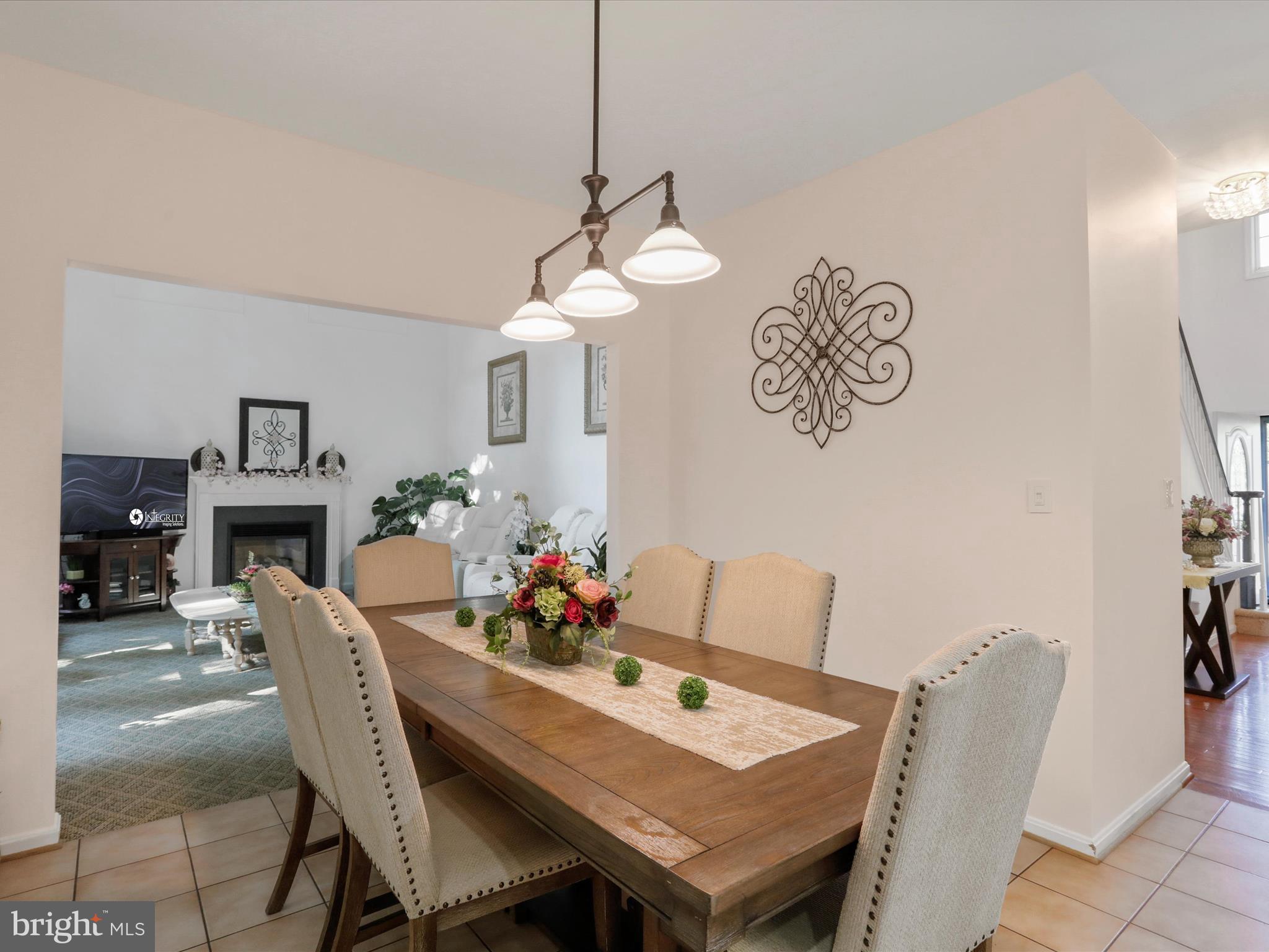 APPLE KNOLLS ESTATES - Residential