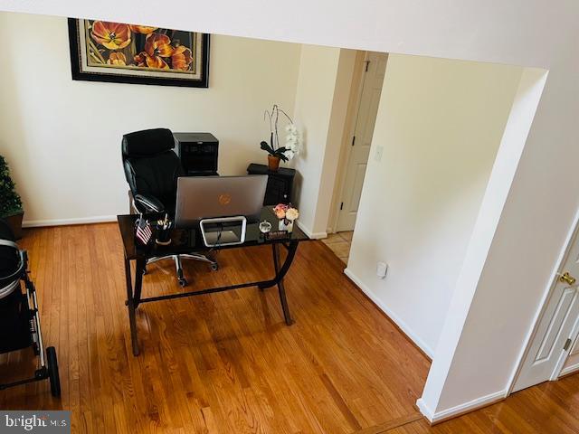 APPLE KNOLLS ESTATES - Residential