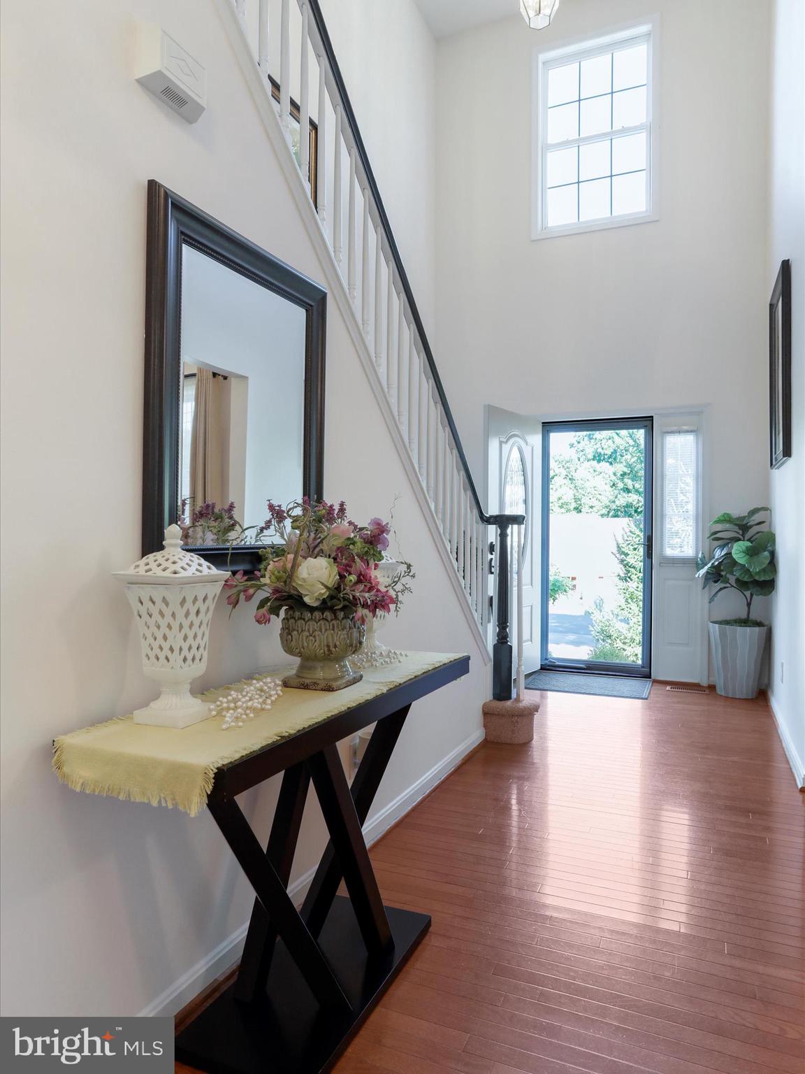 APPLE KNOLLS ESTATES - Residential