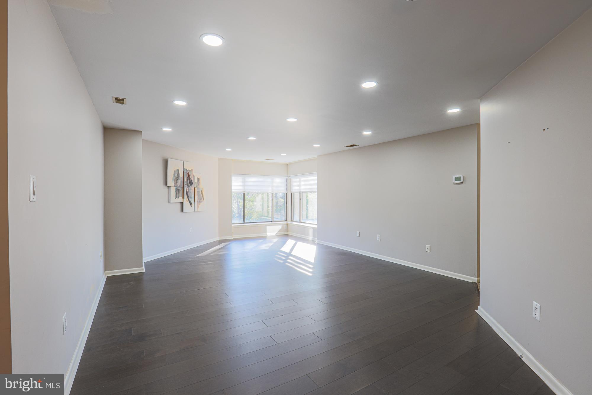 FALLSTAFF - Residential