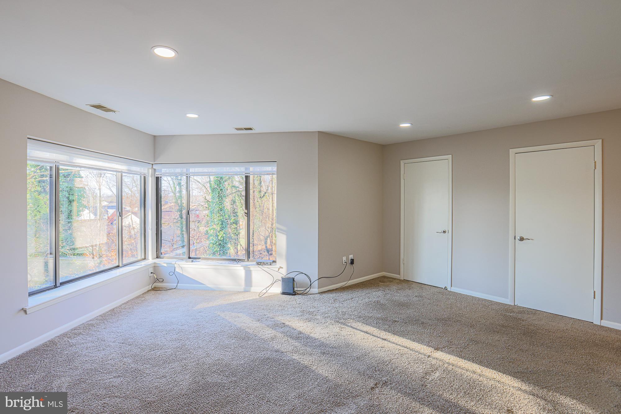 FALLSTAFF - Residential