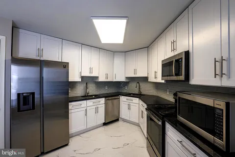 3041 Fallstaff Road Unit 305D, Baltimore, MD MLS: MDBA2168286