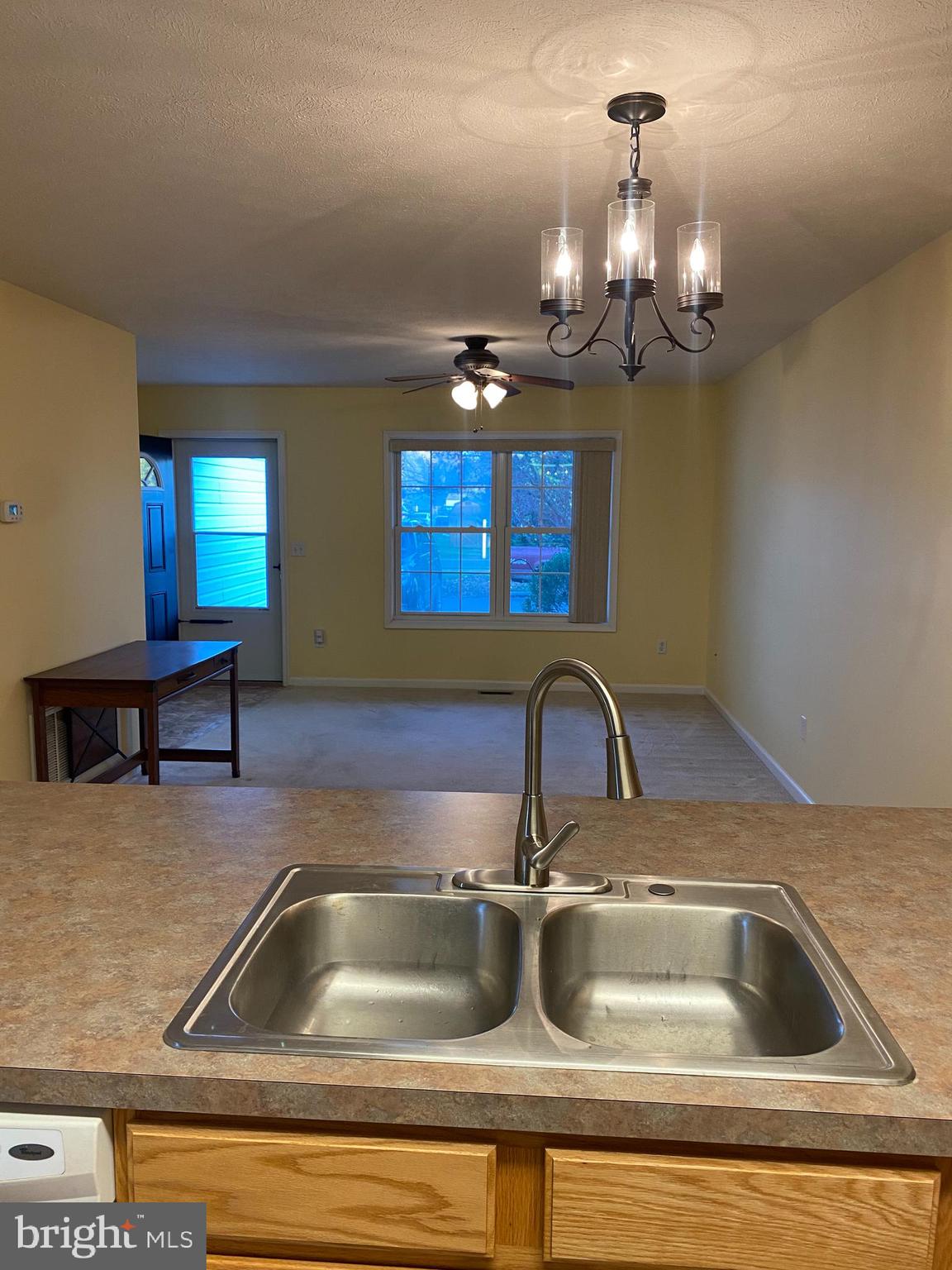 LONE PINE VILLAGE - Residential Lease