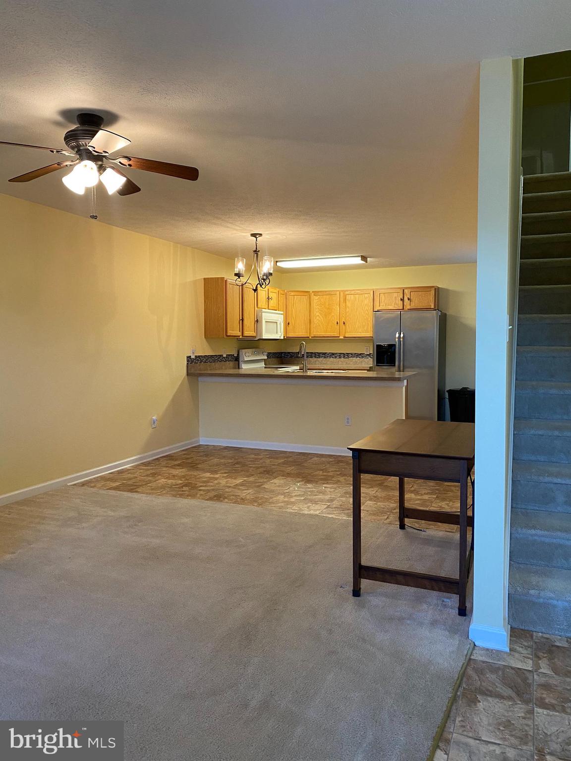 LONE PINE VILLAGE - Residential Lease