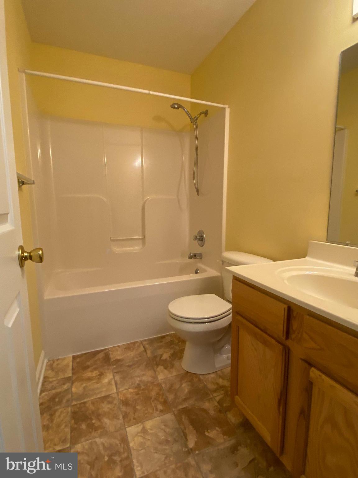 LONE PINE VILLAGE - Residential Lease