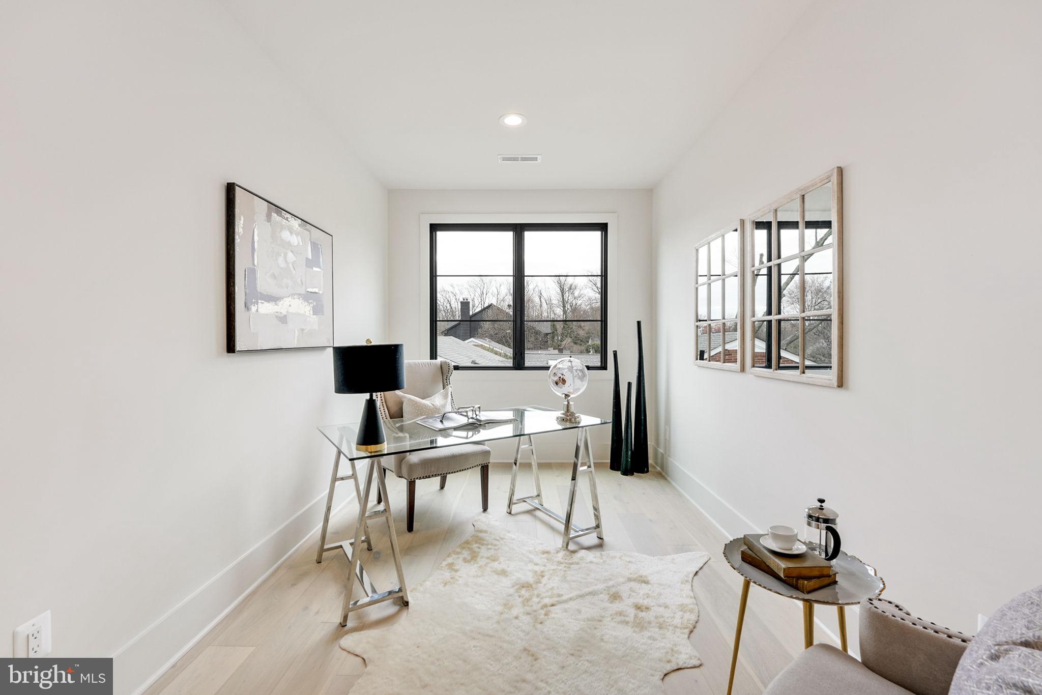 WESTBRIAR - Residential