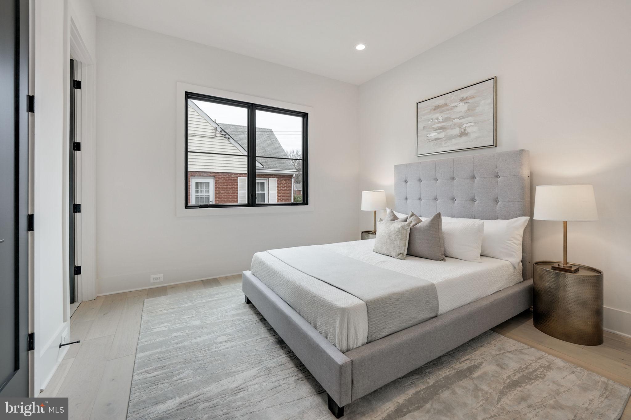 WESTBRIAR - Residential