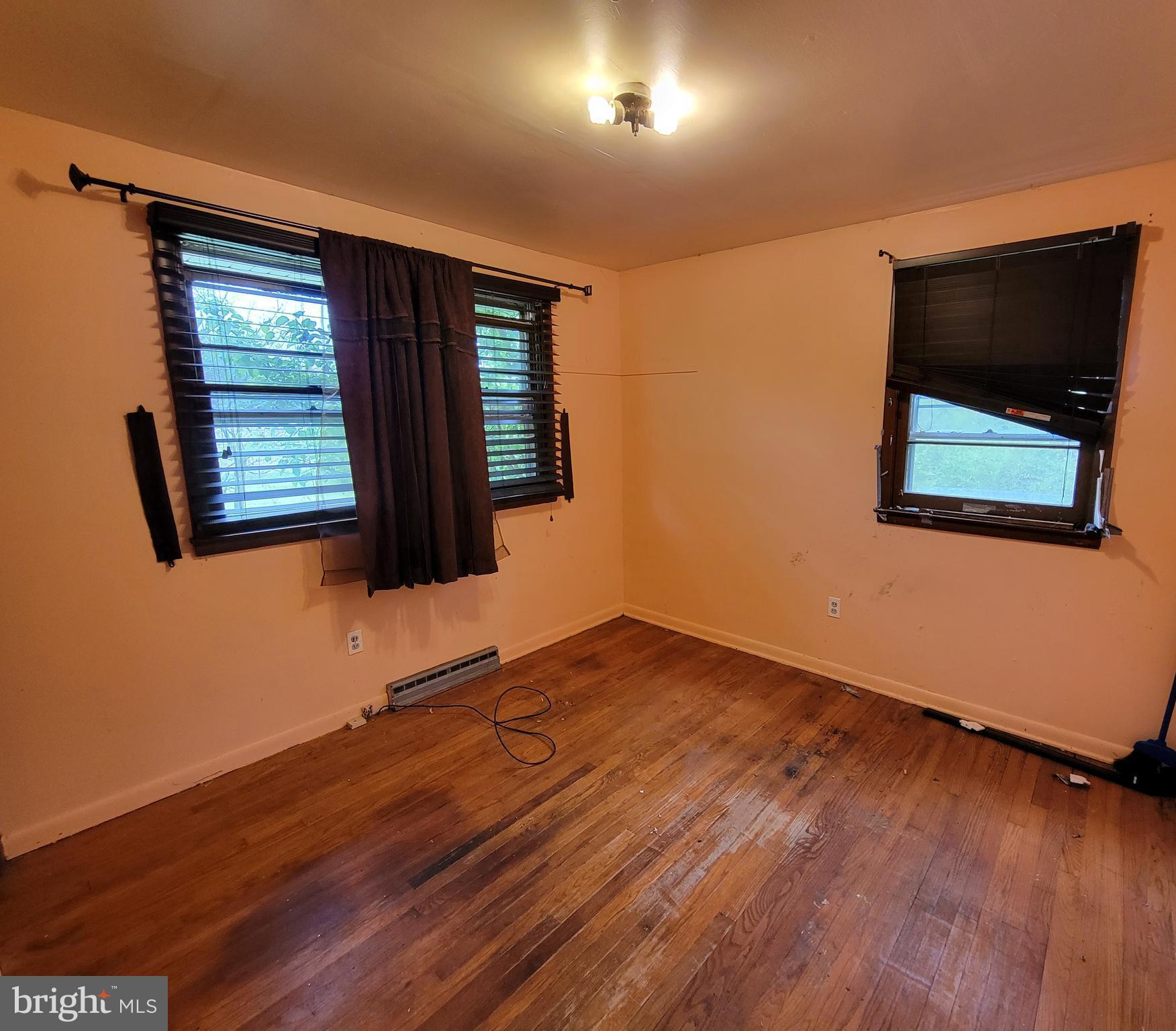 TWIN RIVER BEACH - Residential