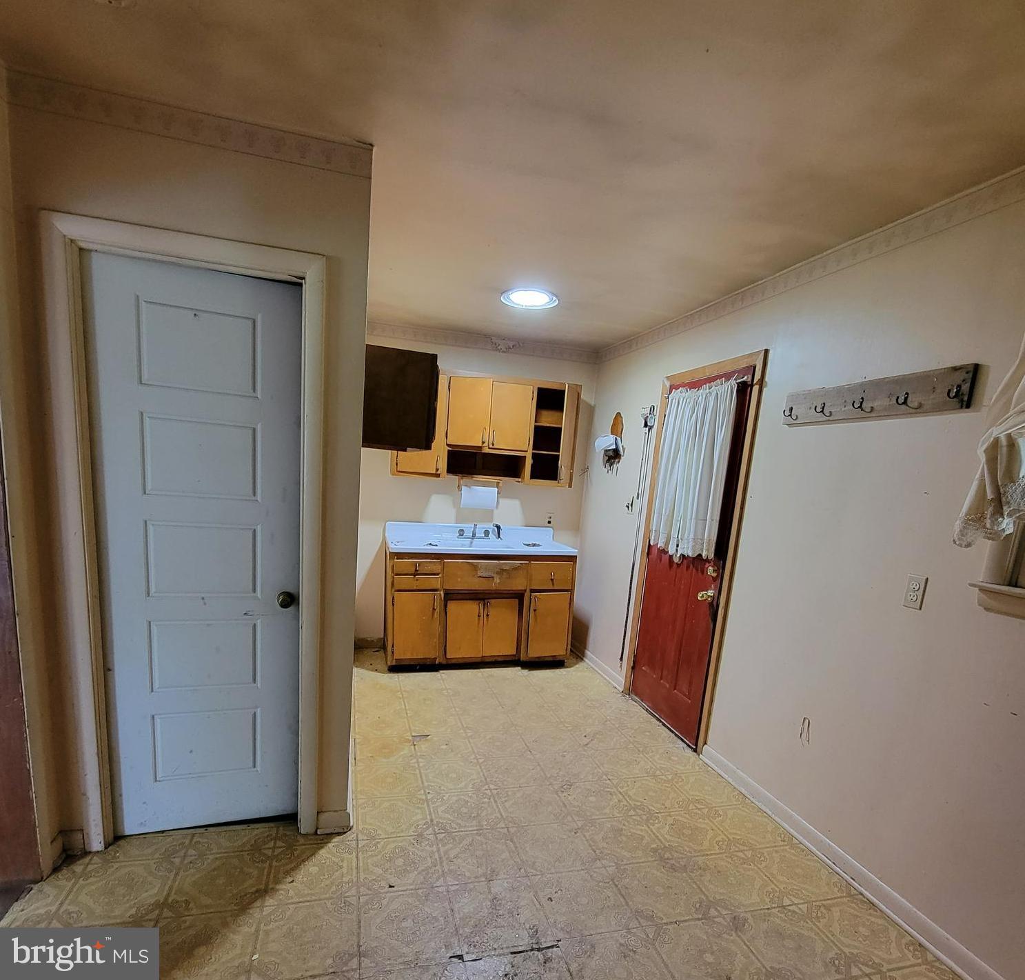 TWIN RIVER BEACH - Residential