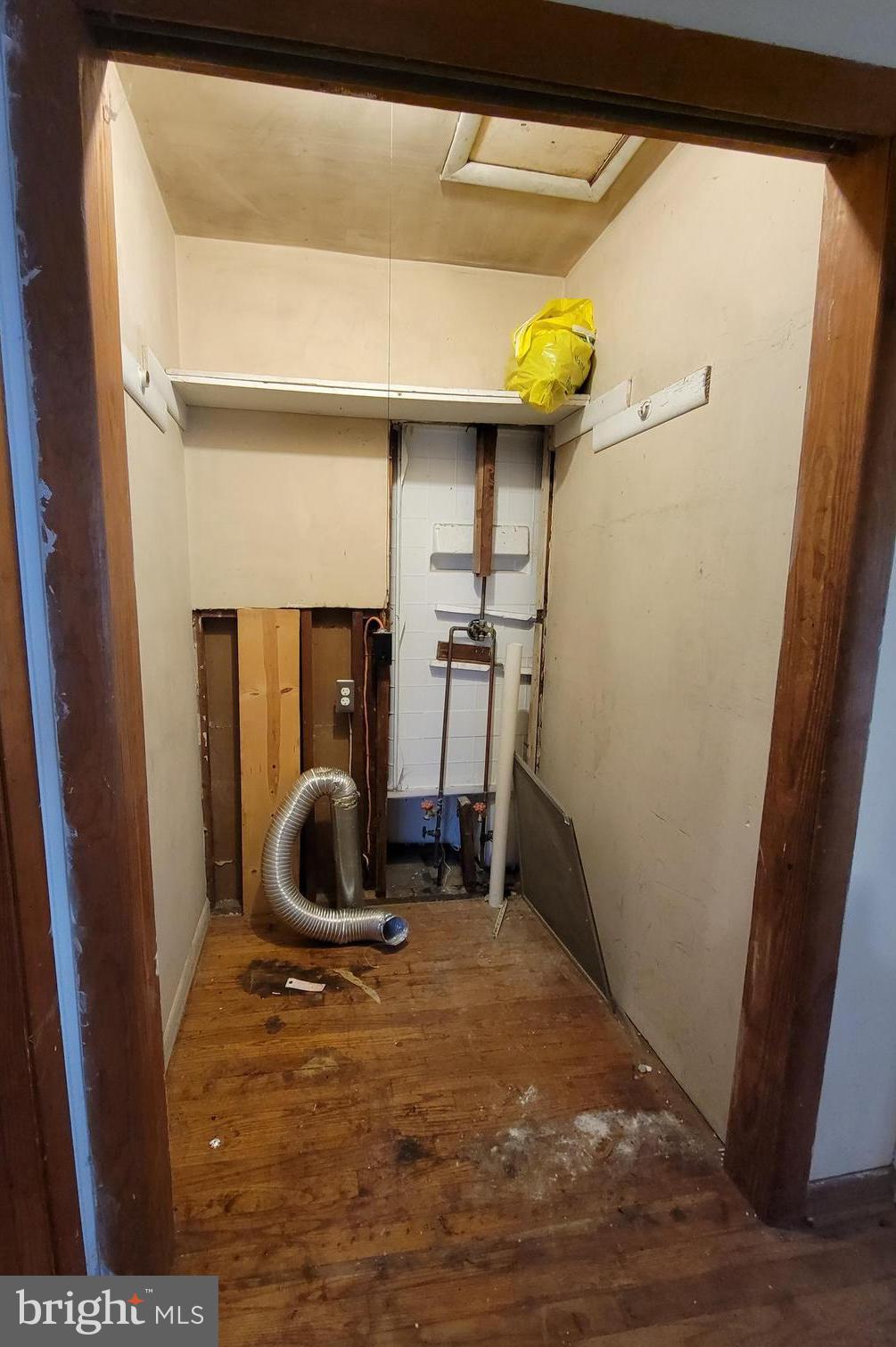 TWIN RIVER BEACH - Residential