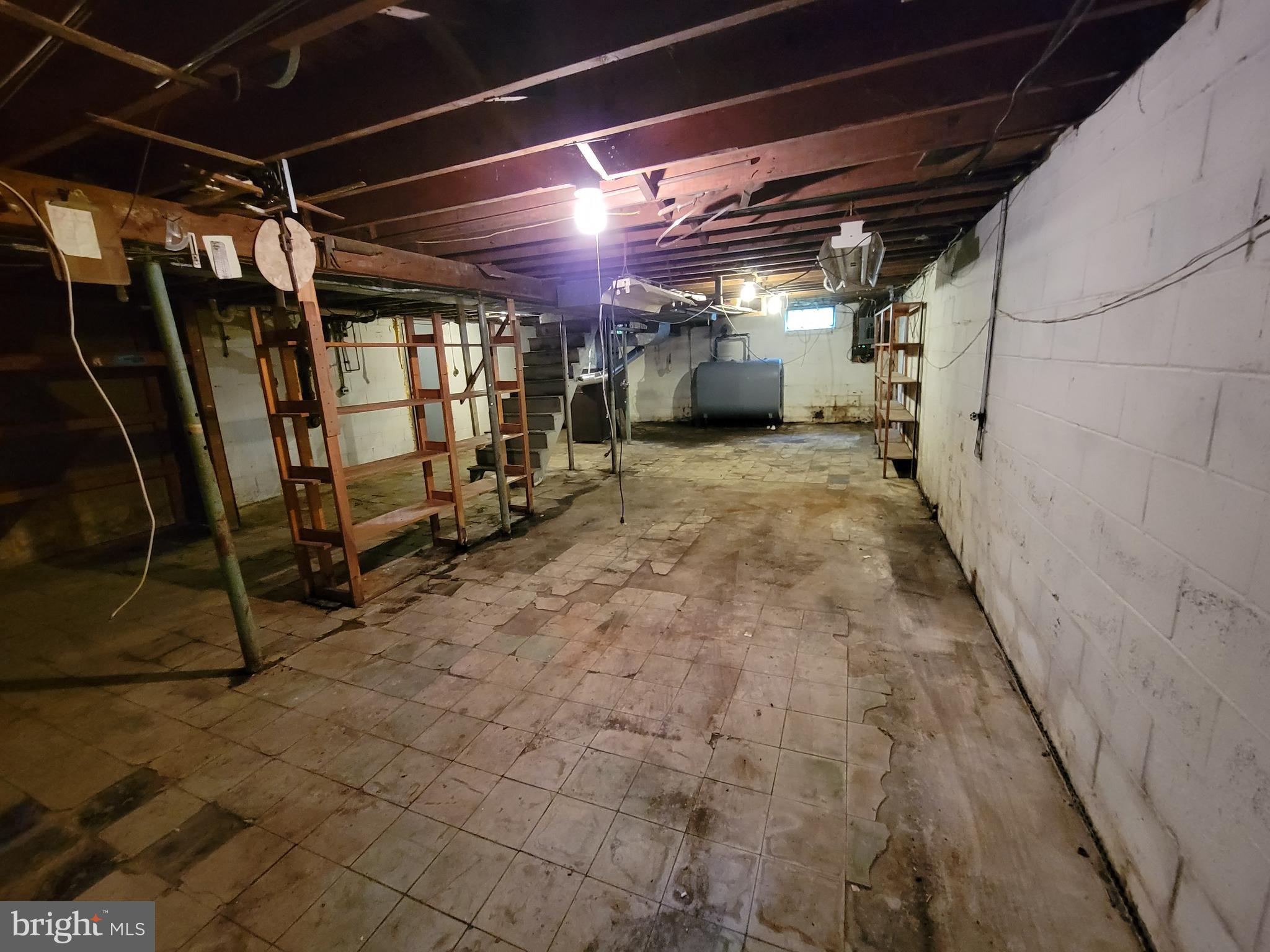 TWIN RIVER BEACH - Residential