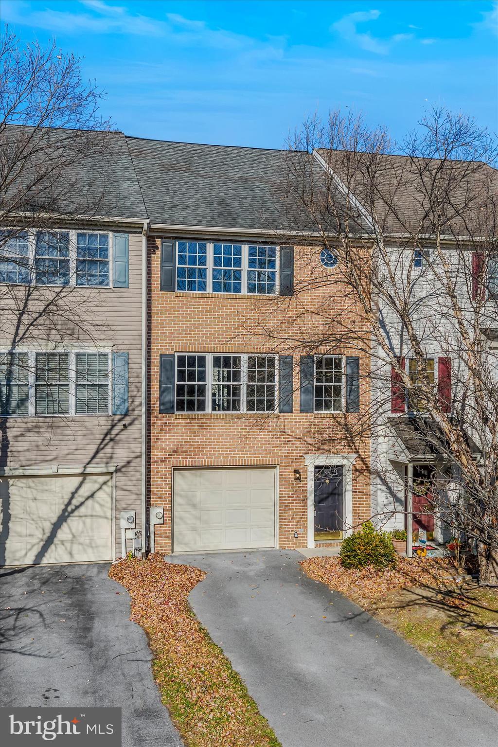 HAMMONDS MILL - Residential Lease