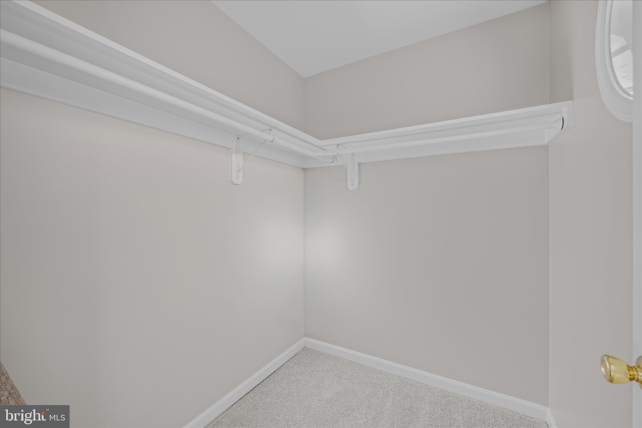 HAMMONDS MILL - Residential Lease