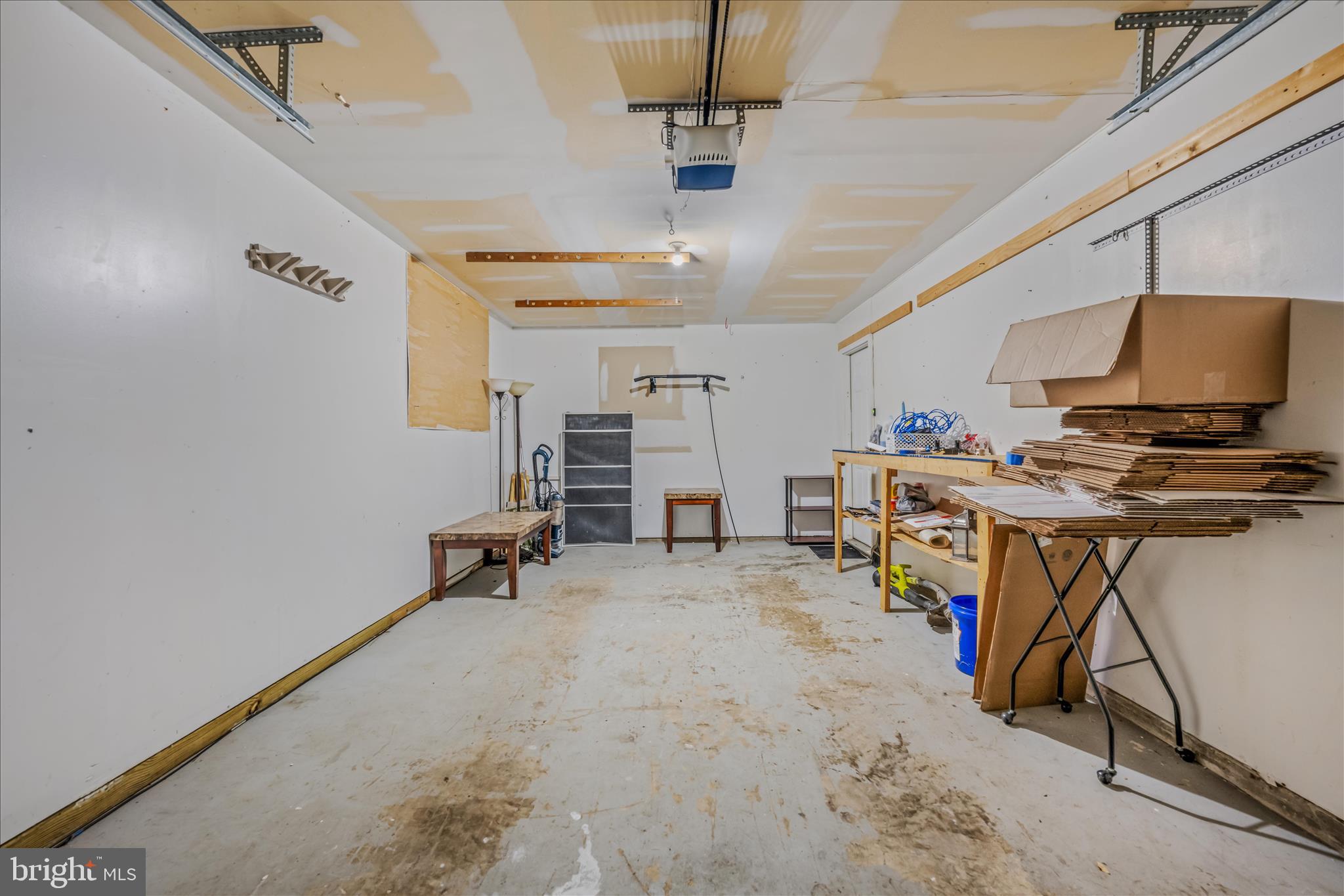 HAMMONDS MILL - Residential Lease