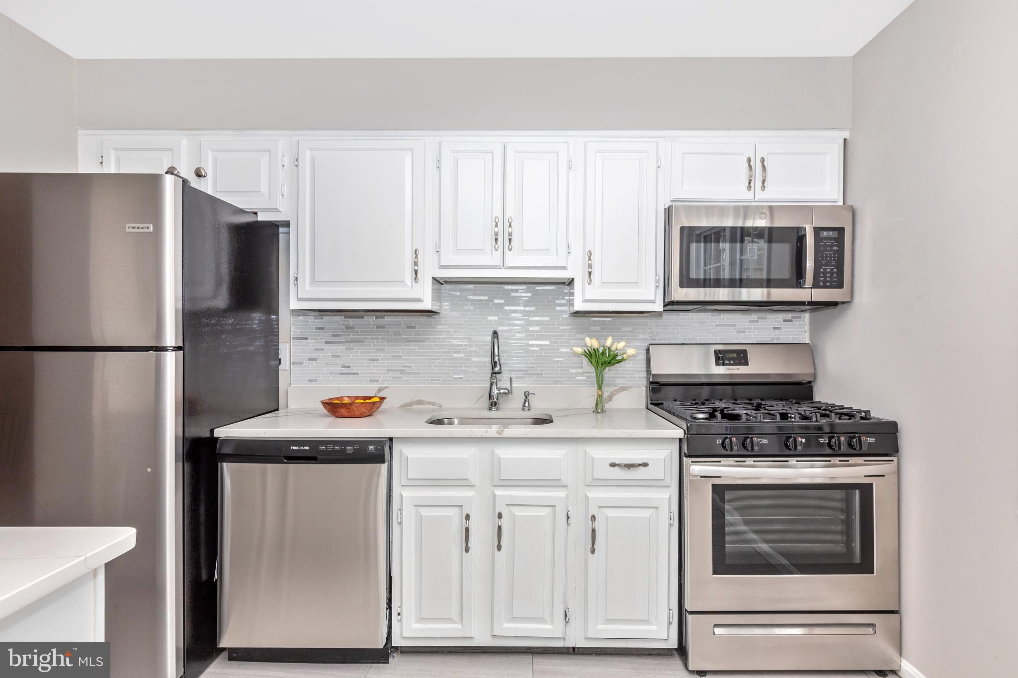 PLYMOUTH GARDENS - Residential