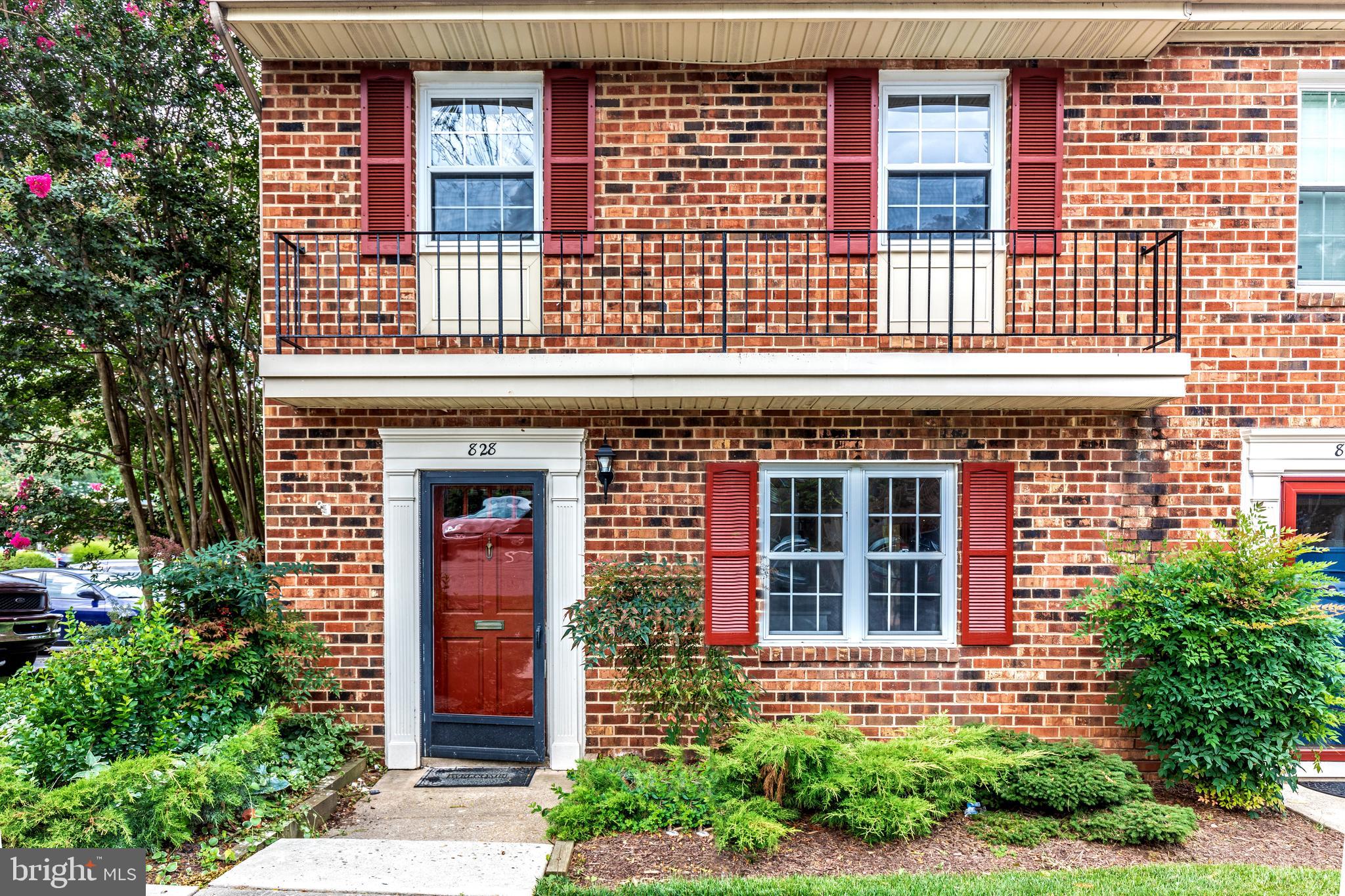 PLYMOUTH GARDENS - Residential