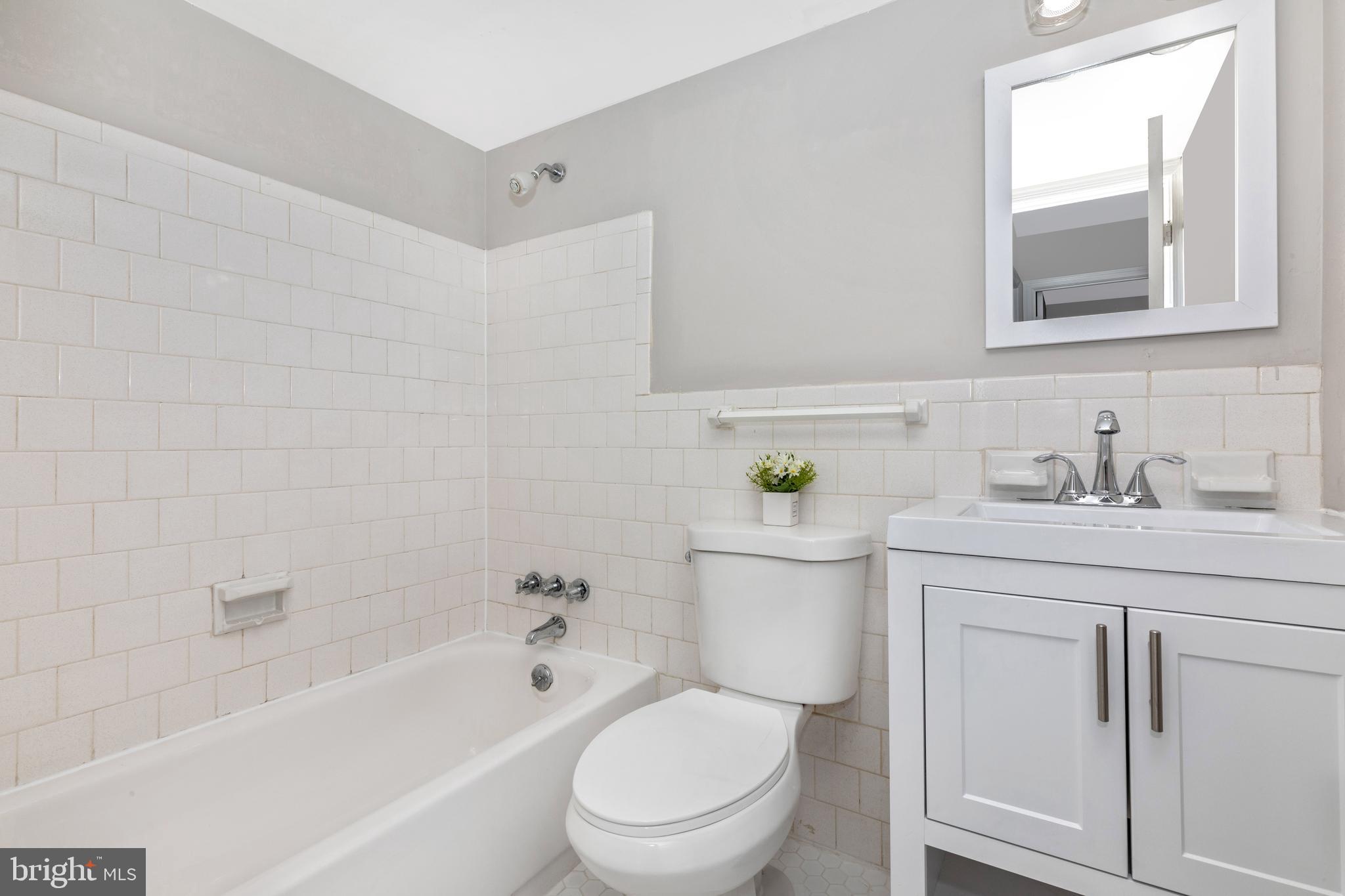 PLYMOUTH GARDENS - Residential