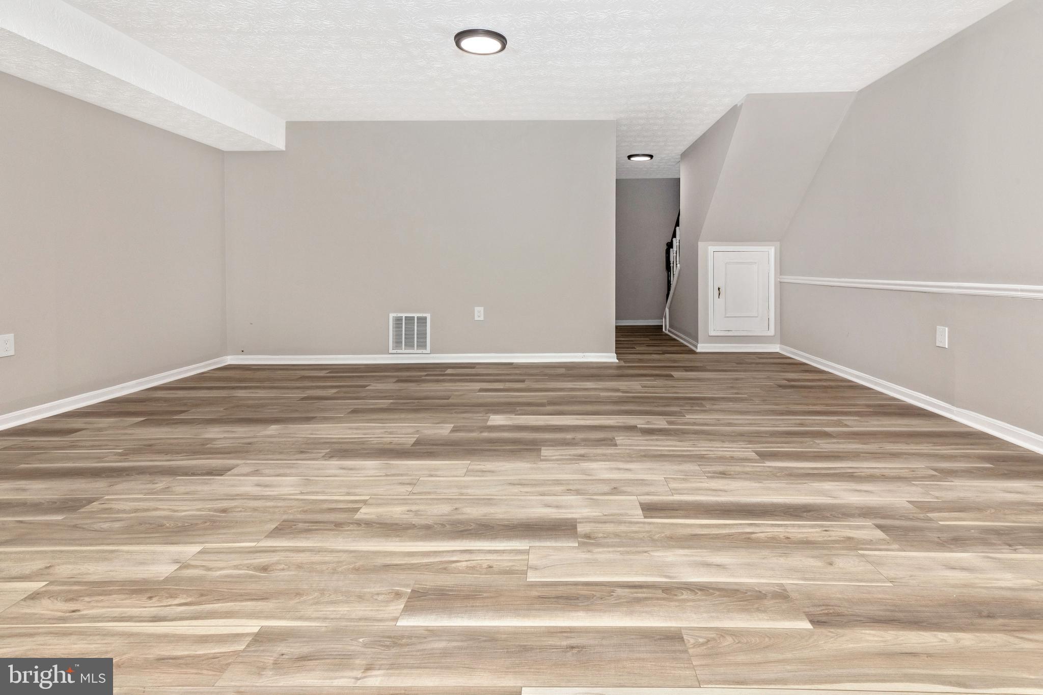 PLYMOUTH GARDENS - Residential