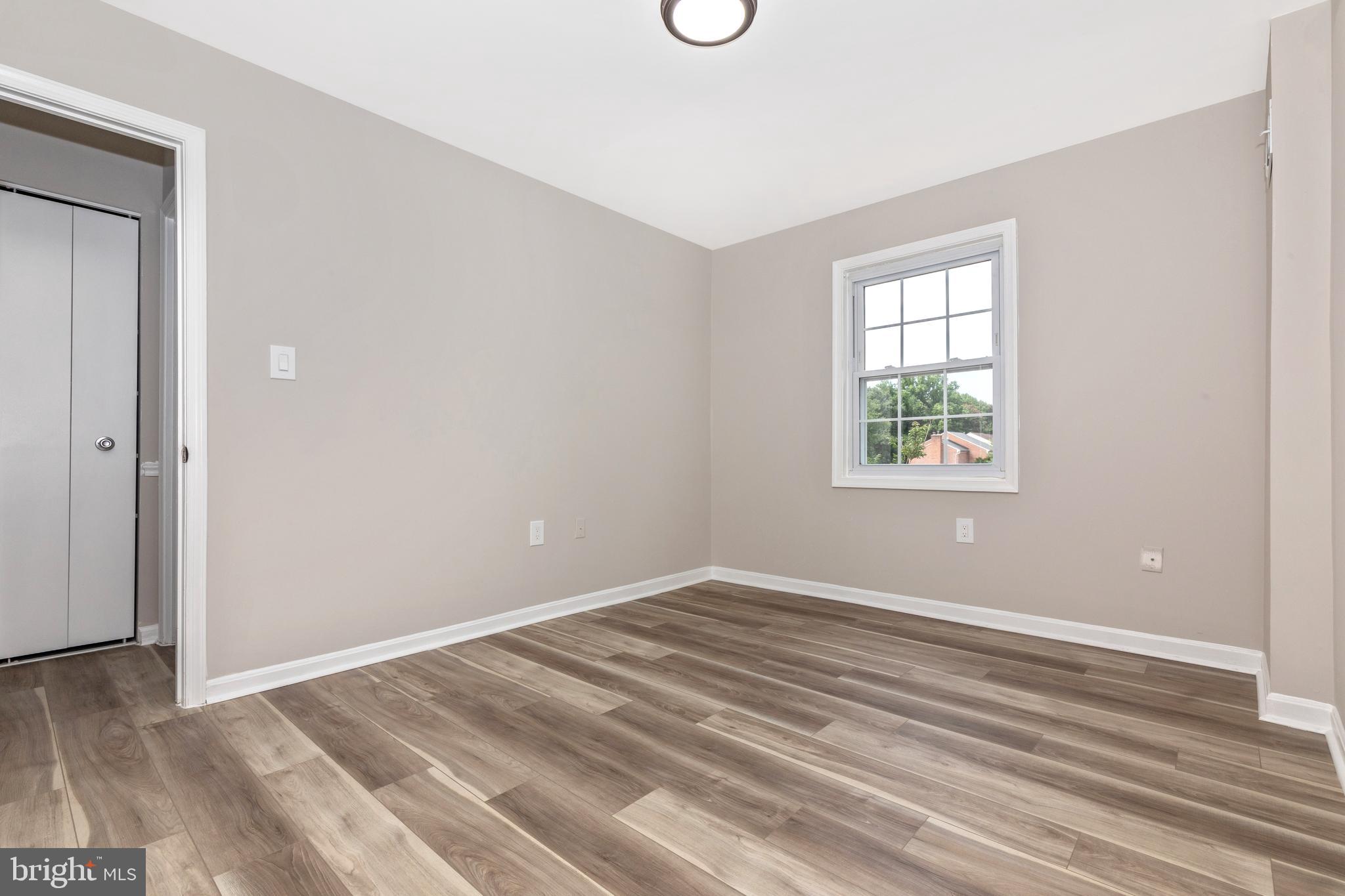 PLYMOUTH GARDENS - Residential